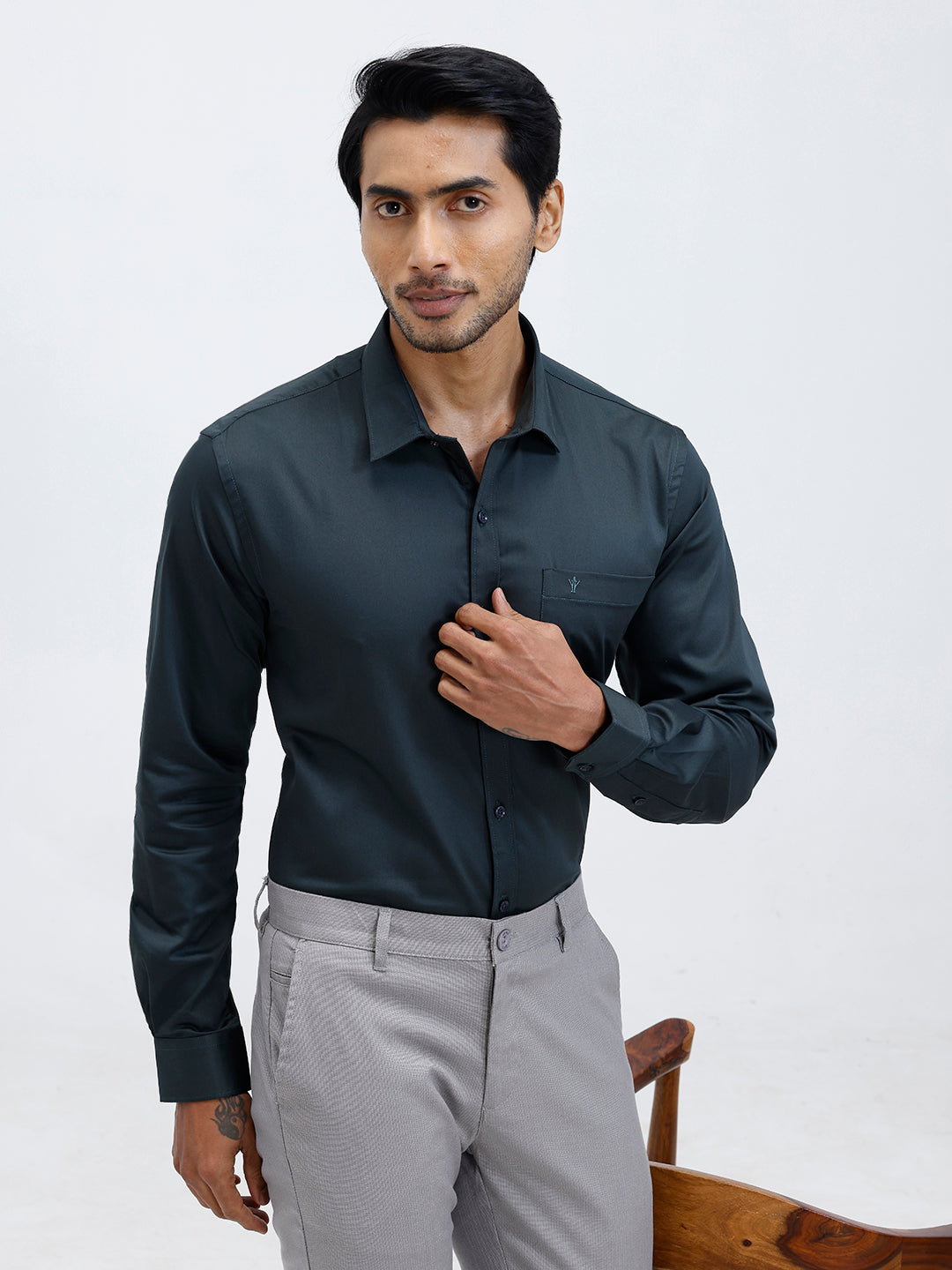 Men Cotton Blend Shirt Dark Green T53 ACT2