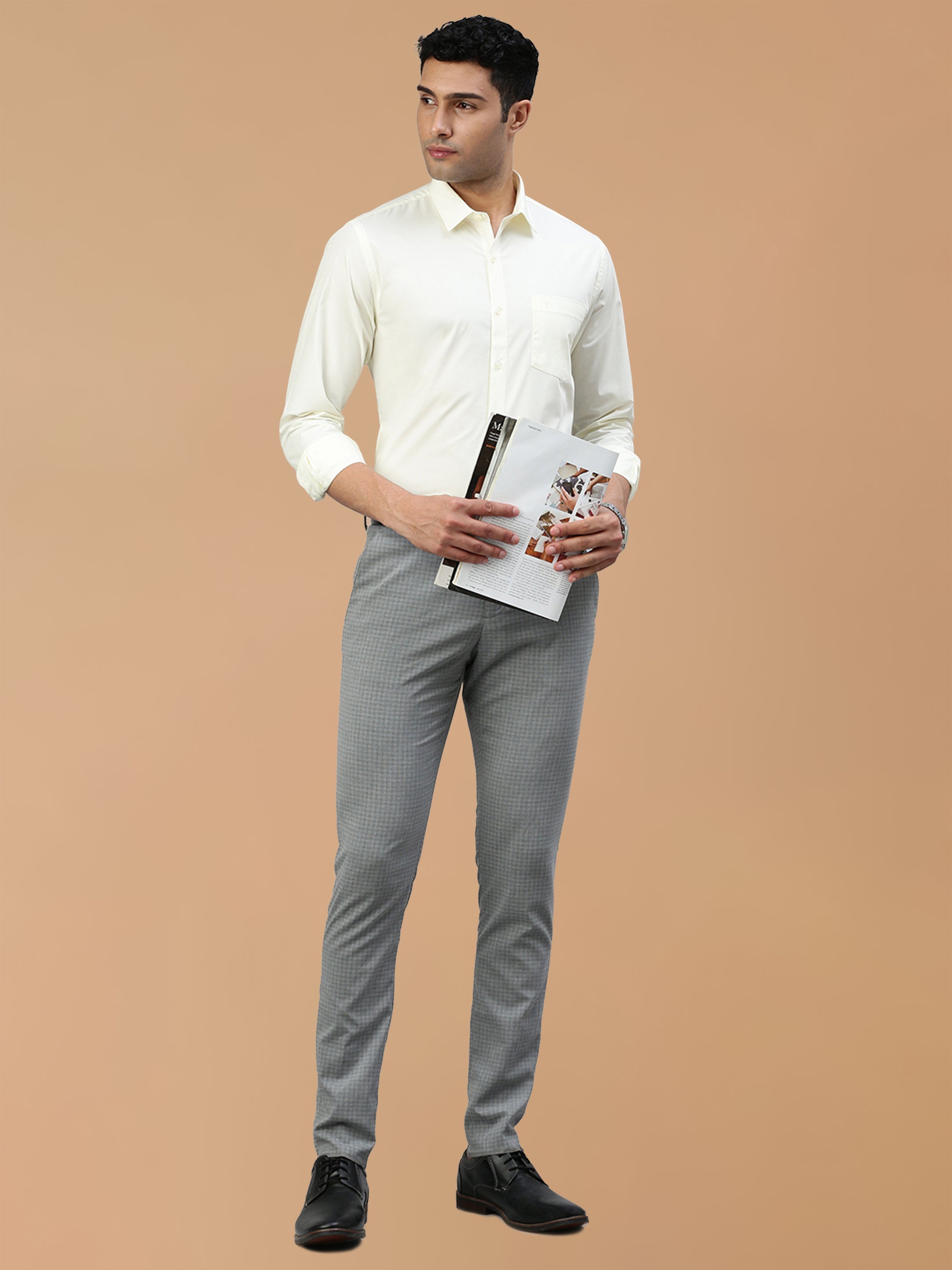 100% Cotton Cream Regular Fit Shirt Sammantham