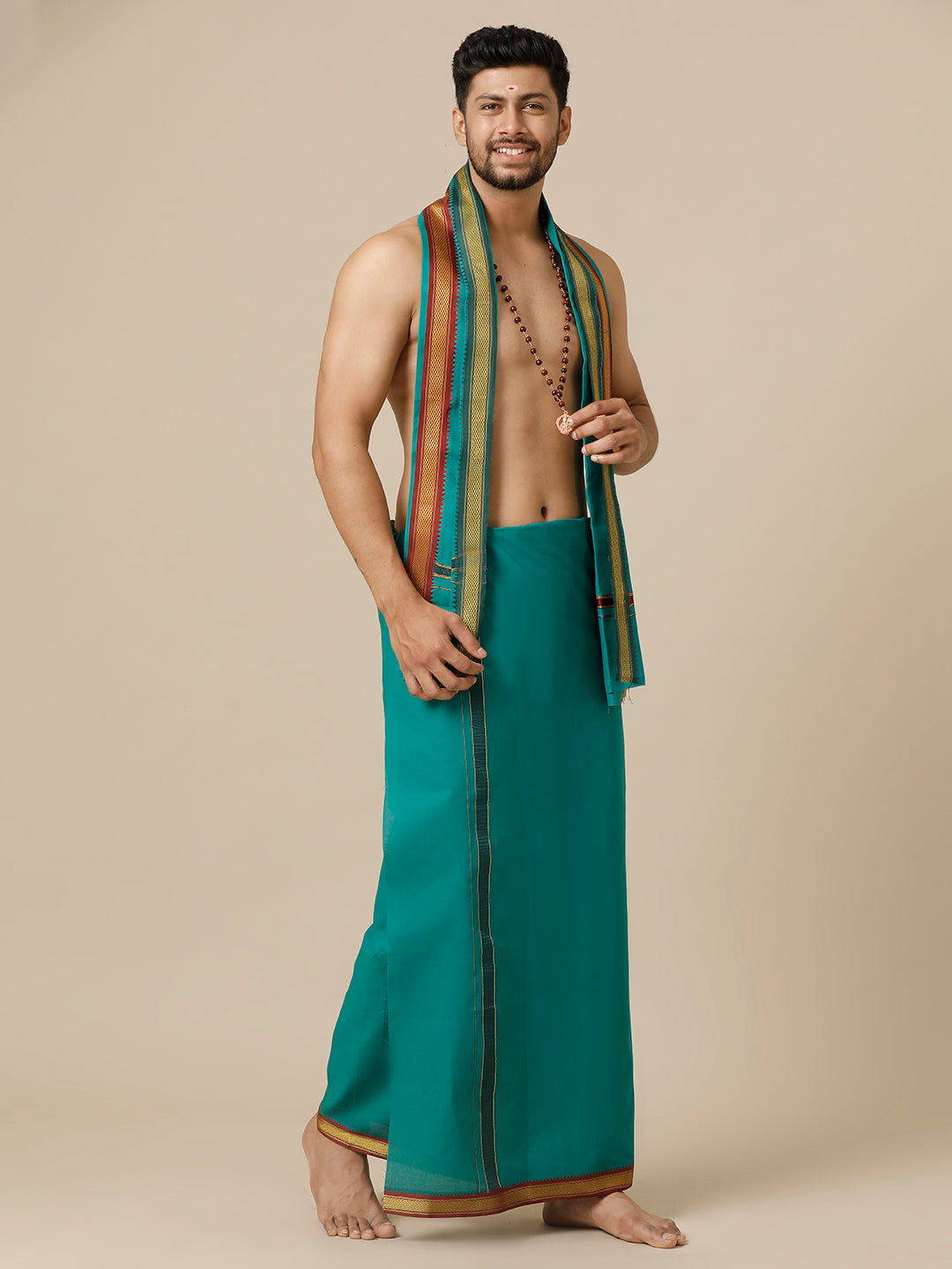 Men 100% Cotton Single Layer Green Dhoti with Mayilkhan Border Brindhavan