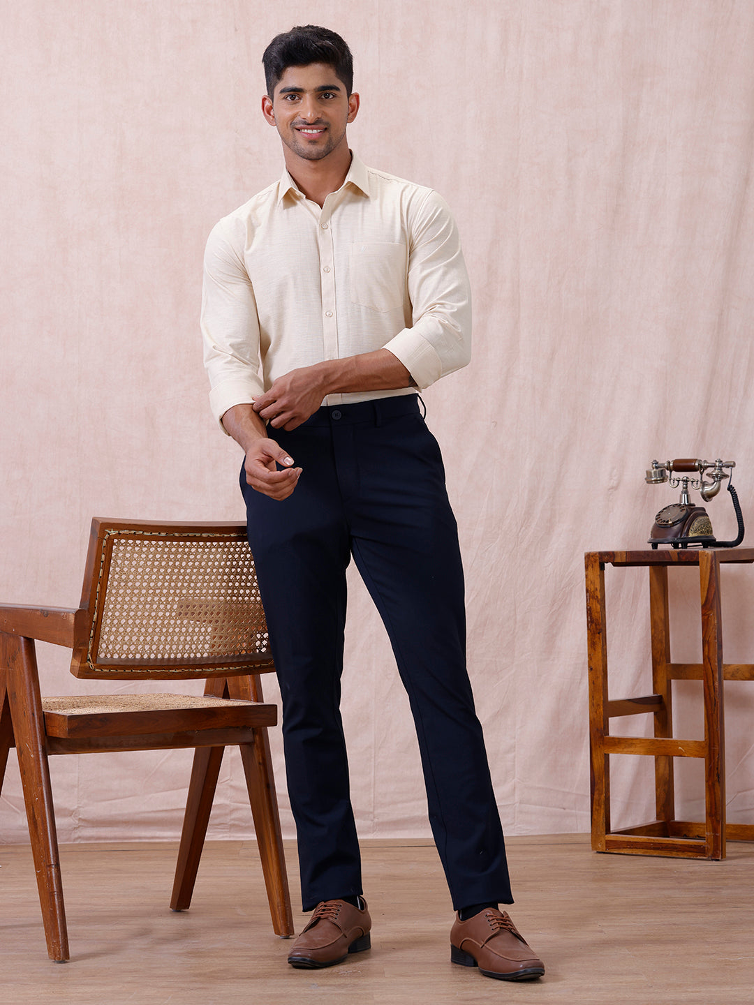 Men Cotton Rich Shirt LT Beige T64 ANT6