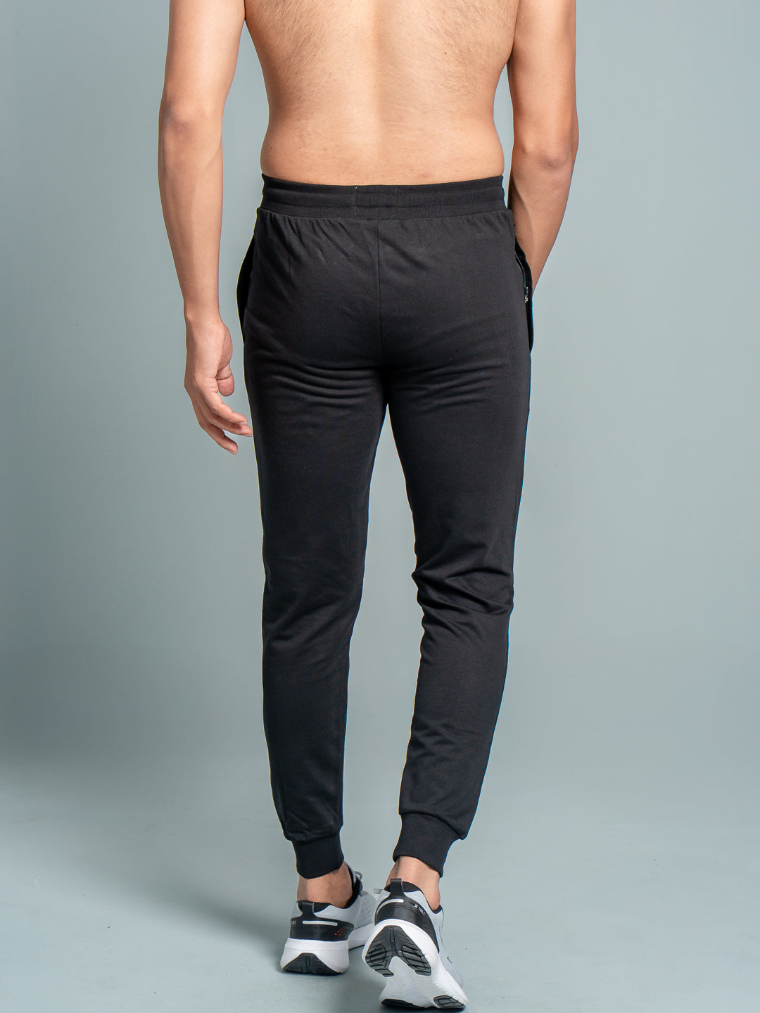 Men Combed Cotton Rich Jogger with Side Pockets Black JP3