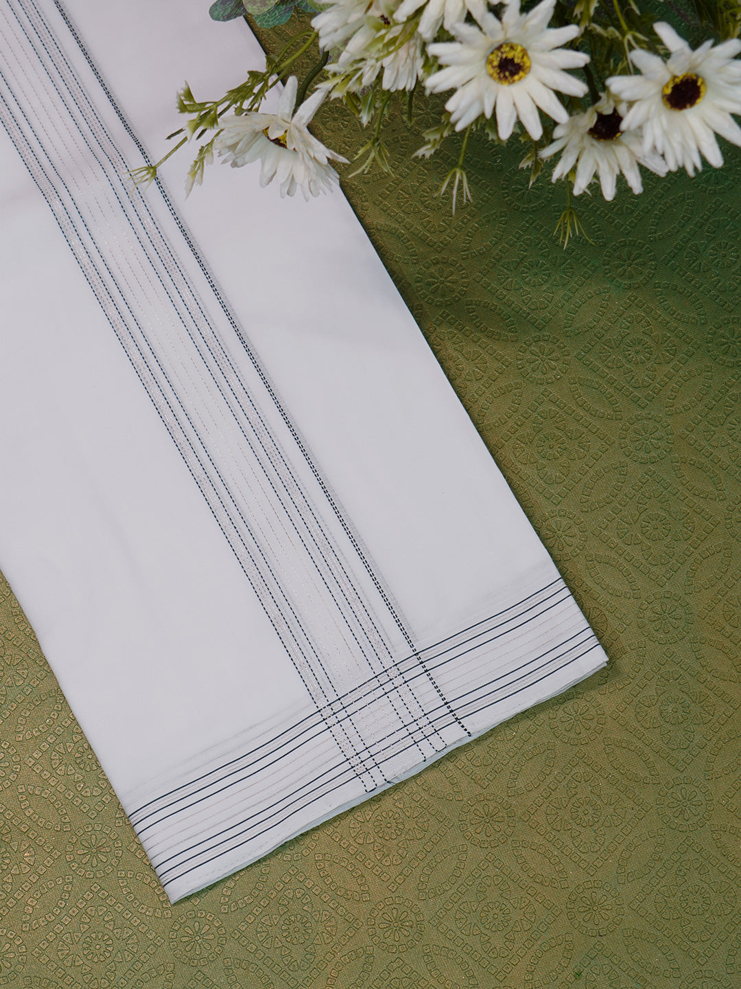 Men Premium Handloom White Dhoti with Fancy Border HLM58