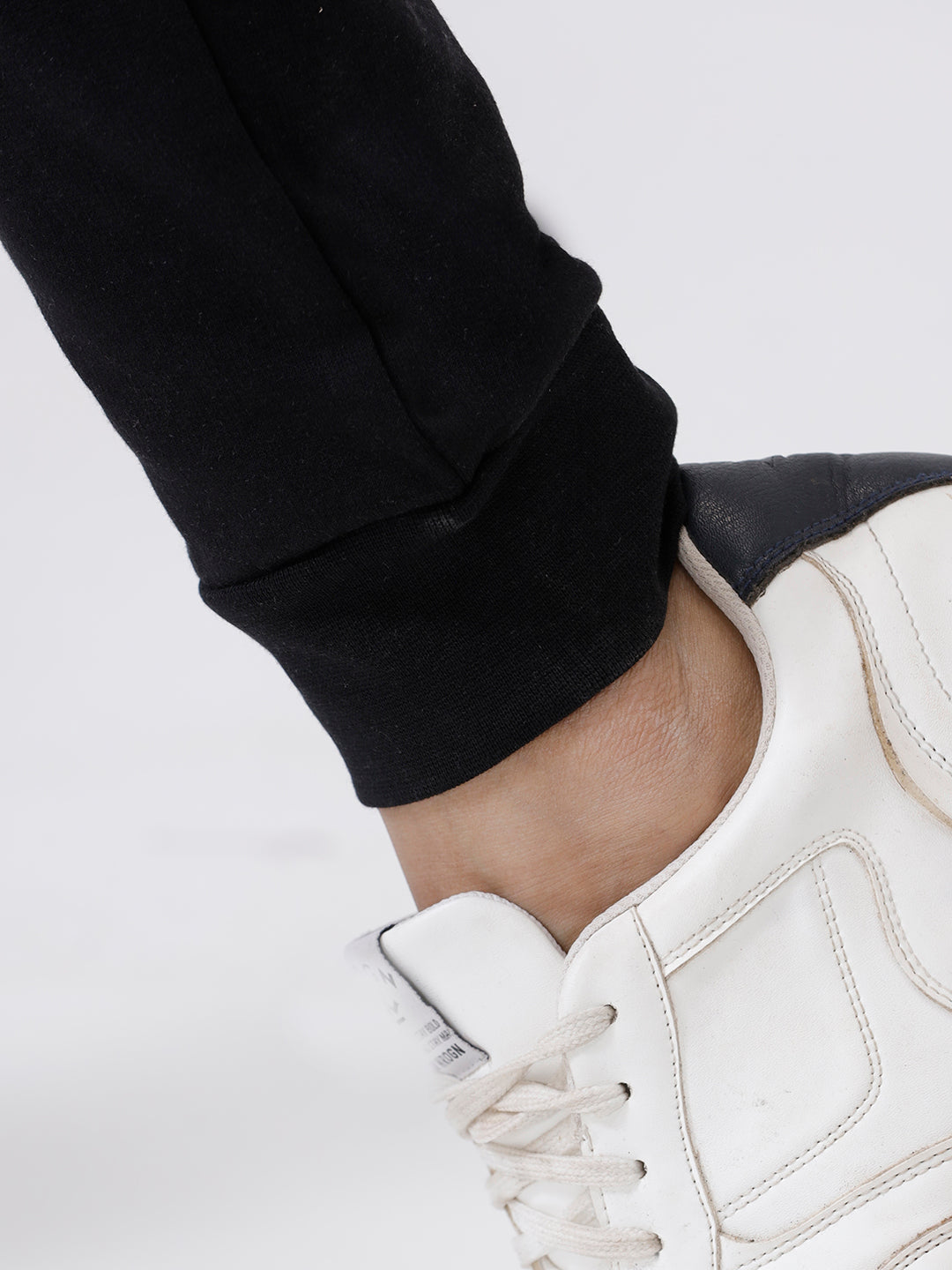 Men Combed Cotton Rich Jogger with Side Pockets Black EJ3