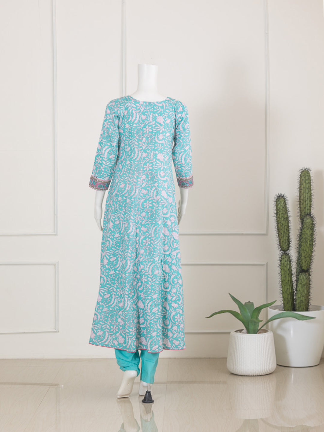 Women Blue Cotton Kurti Set EKS56