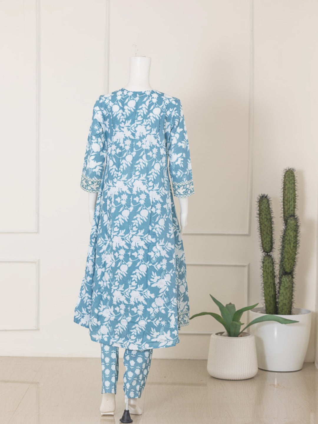 Women Blue Cotton Kurti Set EKS63