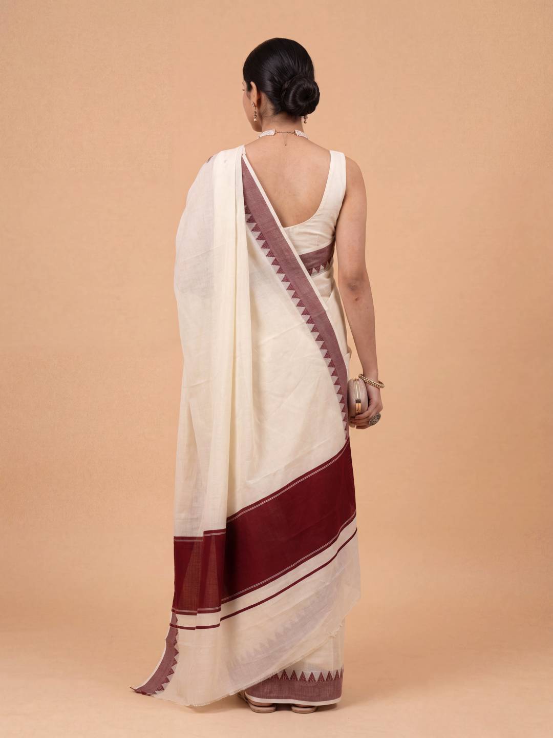 Women Kora Cotton Cream with Red Kerala Saree KLS31