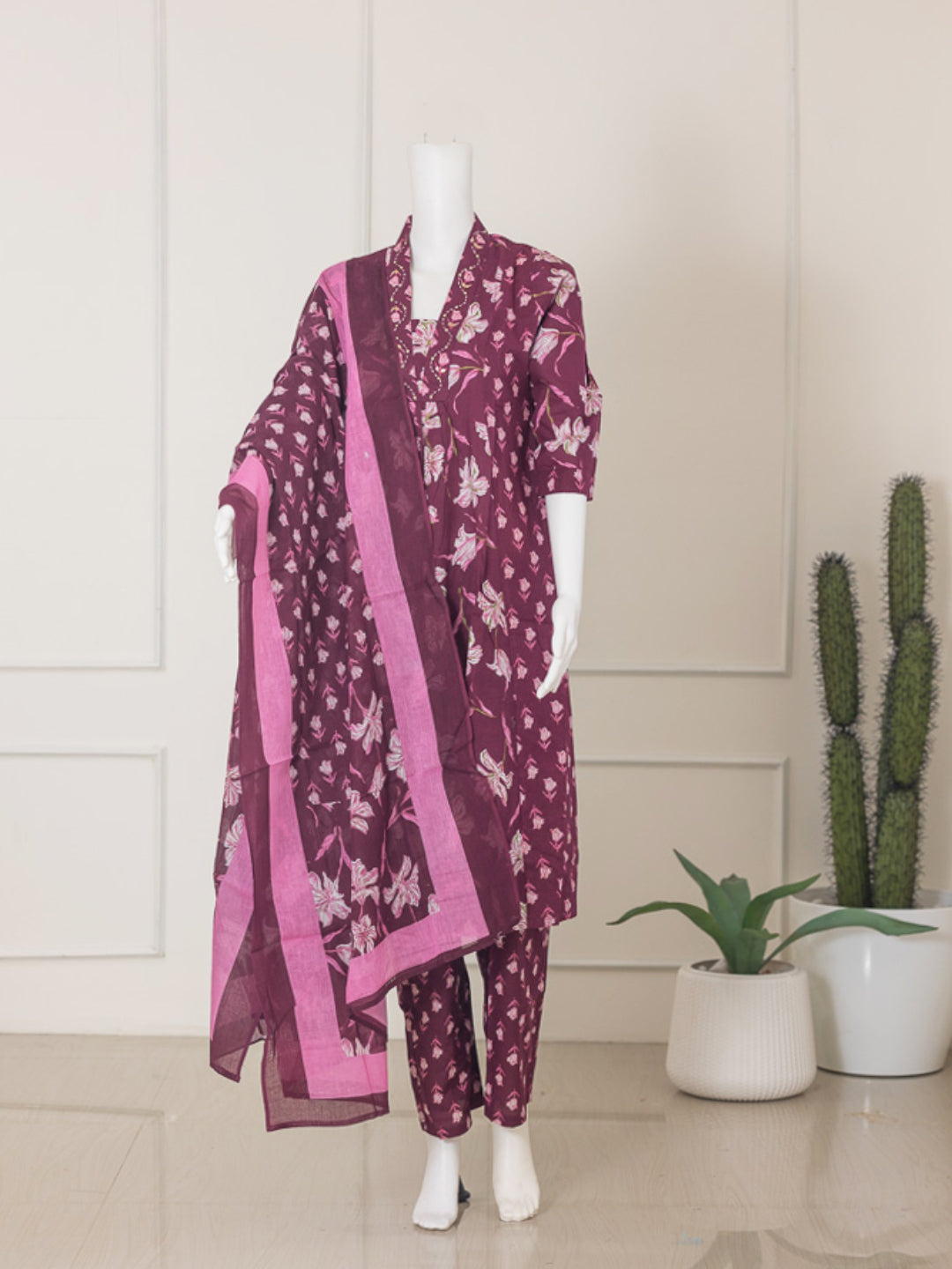 Women Grape Cotton Kurti Set EKS66