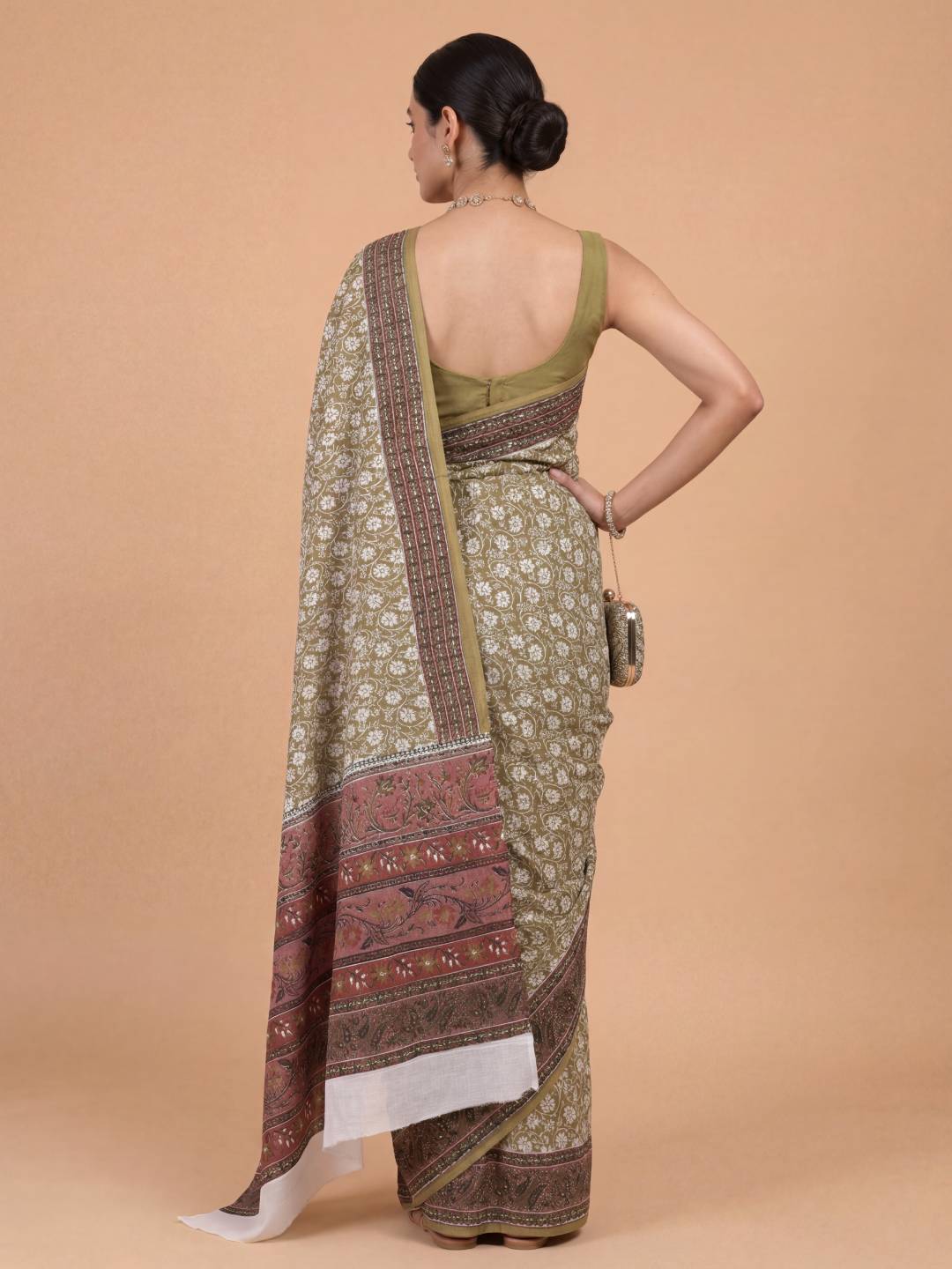 Women Pure Cotton Olive Green Floral Printed Saree PCS279