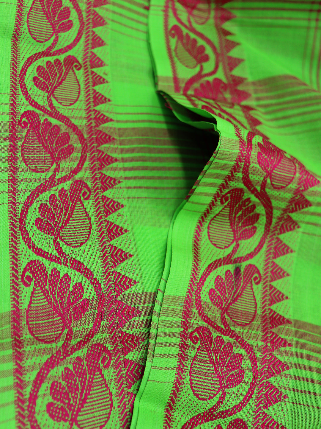 Women Parrot Green Checks Pure Chettinad Cotton Saree PCS232