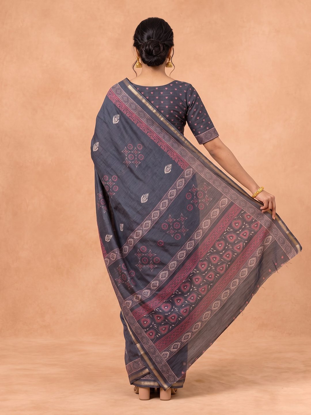 Women Semi Tussar Dark Grey Saree ST382