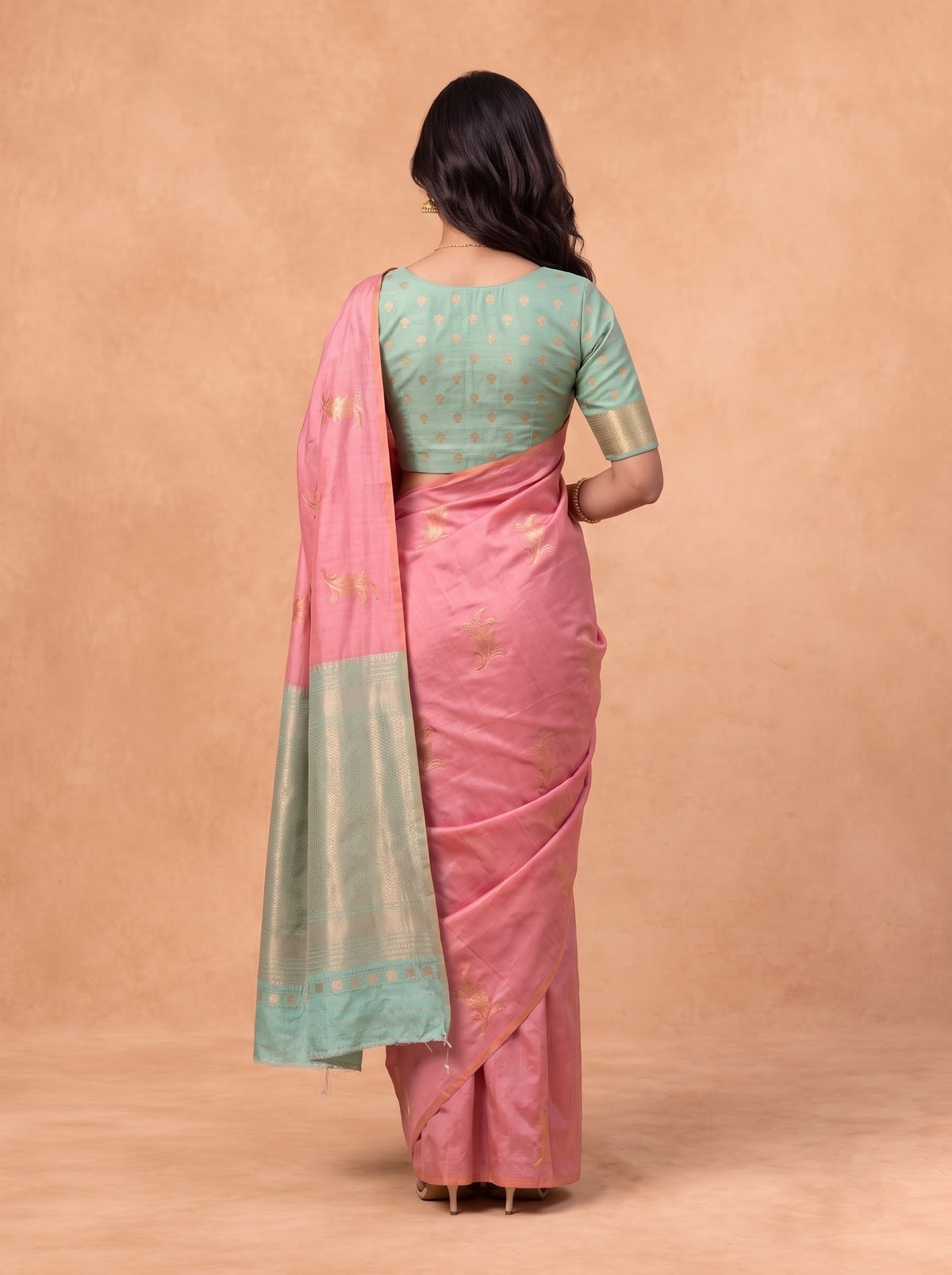 Women Soft Silk Rusty Pink With Green Saree SS518