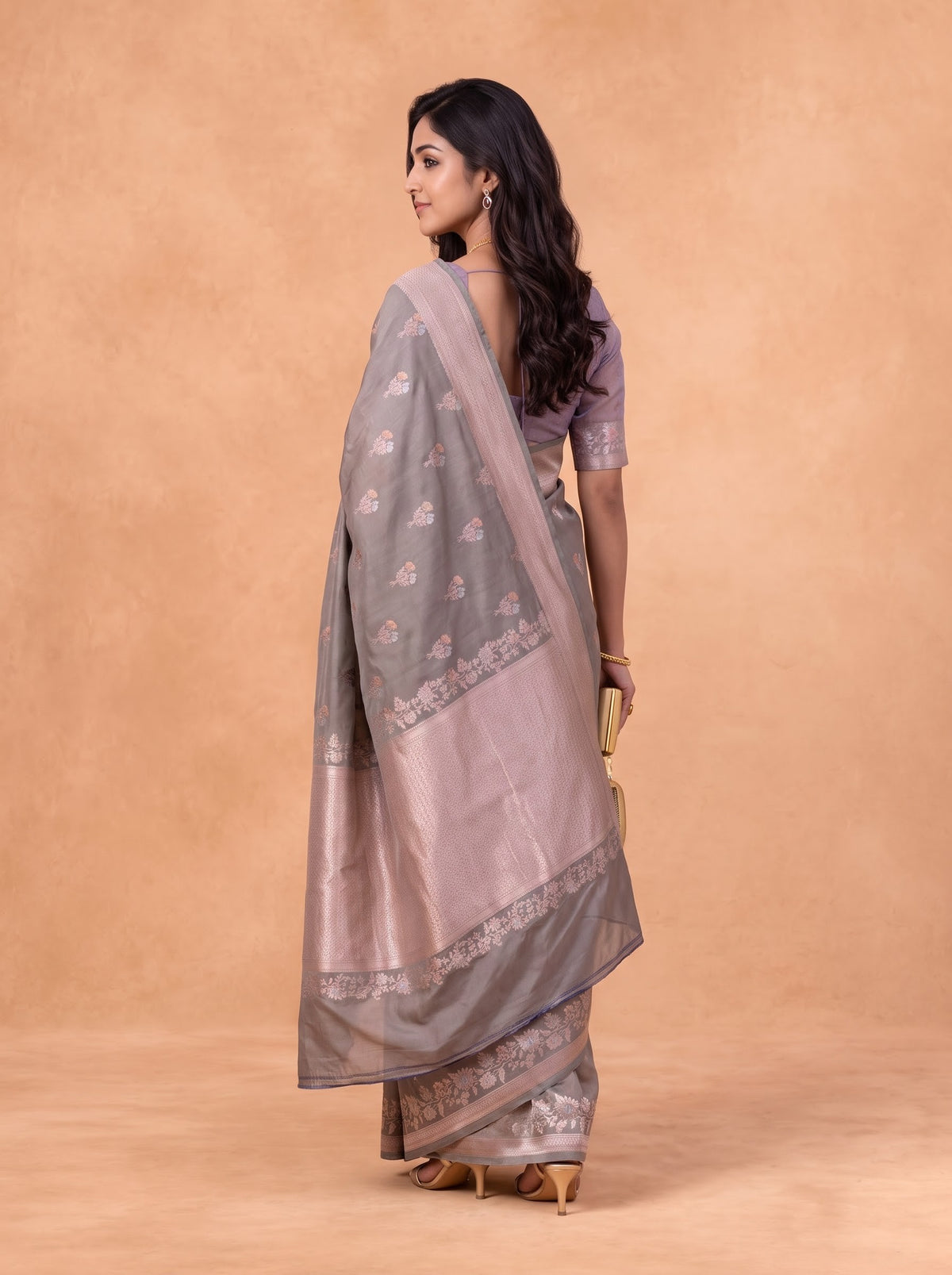 Women Soft Silk Grey Saree SS512