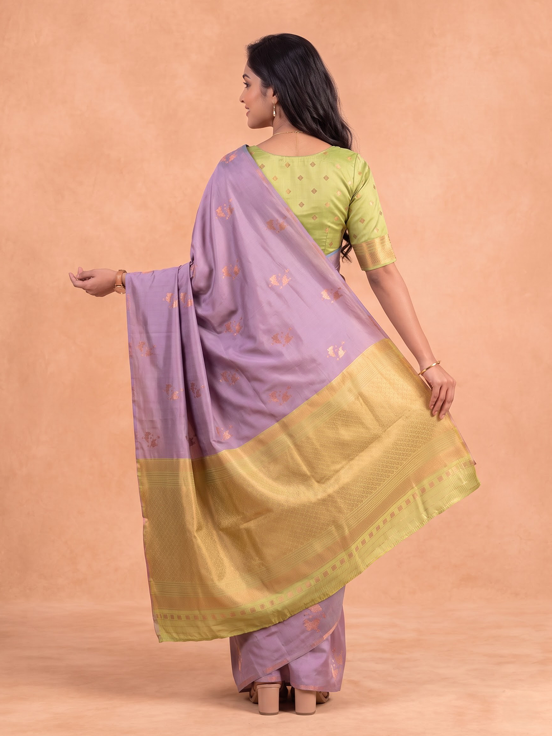 Women Soft Silk Lavender with Green Saree SS540