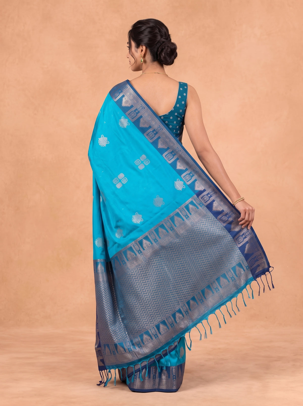 Women Soft Silk Turquoise With Blue Saree SS479