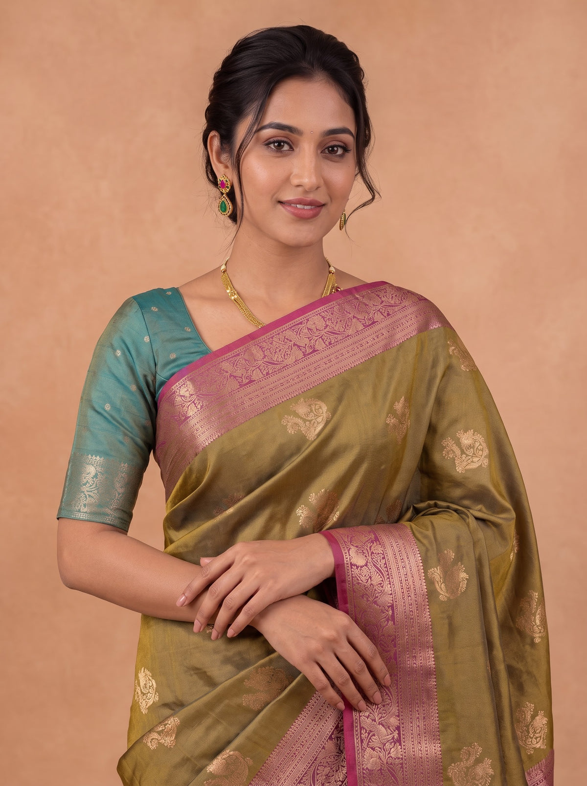 Women Soft Silk Olive Green With Dark Pink Saree SS446