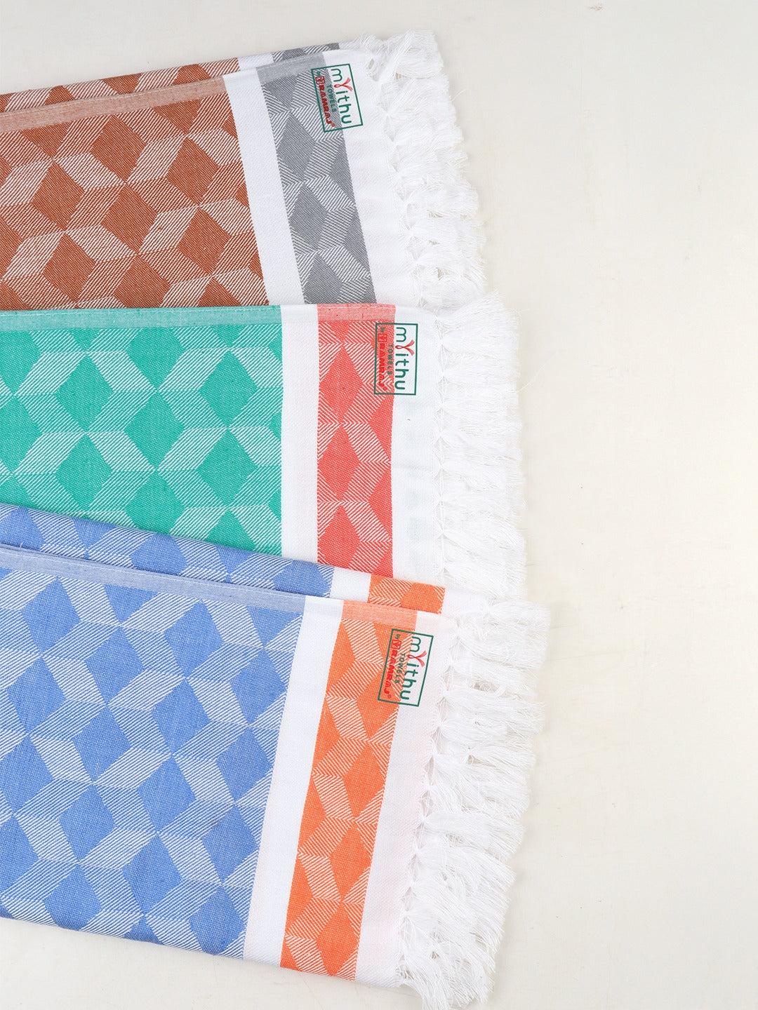 100% Cotton Bath Towel with Assorted Colours Marvel D5