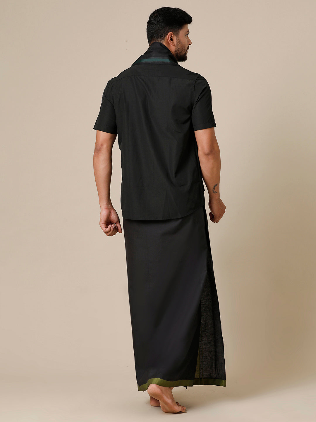 Men Devotional Half Sleeves Shirt Dhoti & Towel Set Black