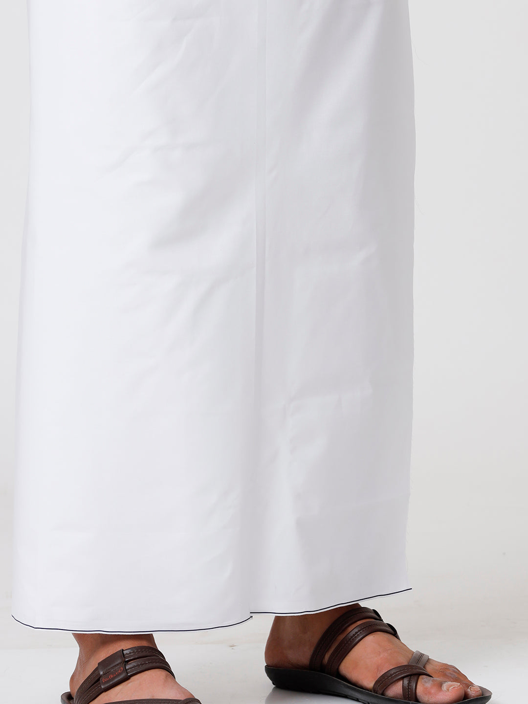 Mens Cotton Full Sleeve White Medium Kurta Top with Prayer Dhoti Comb-Bottom view