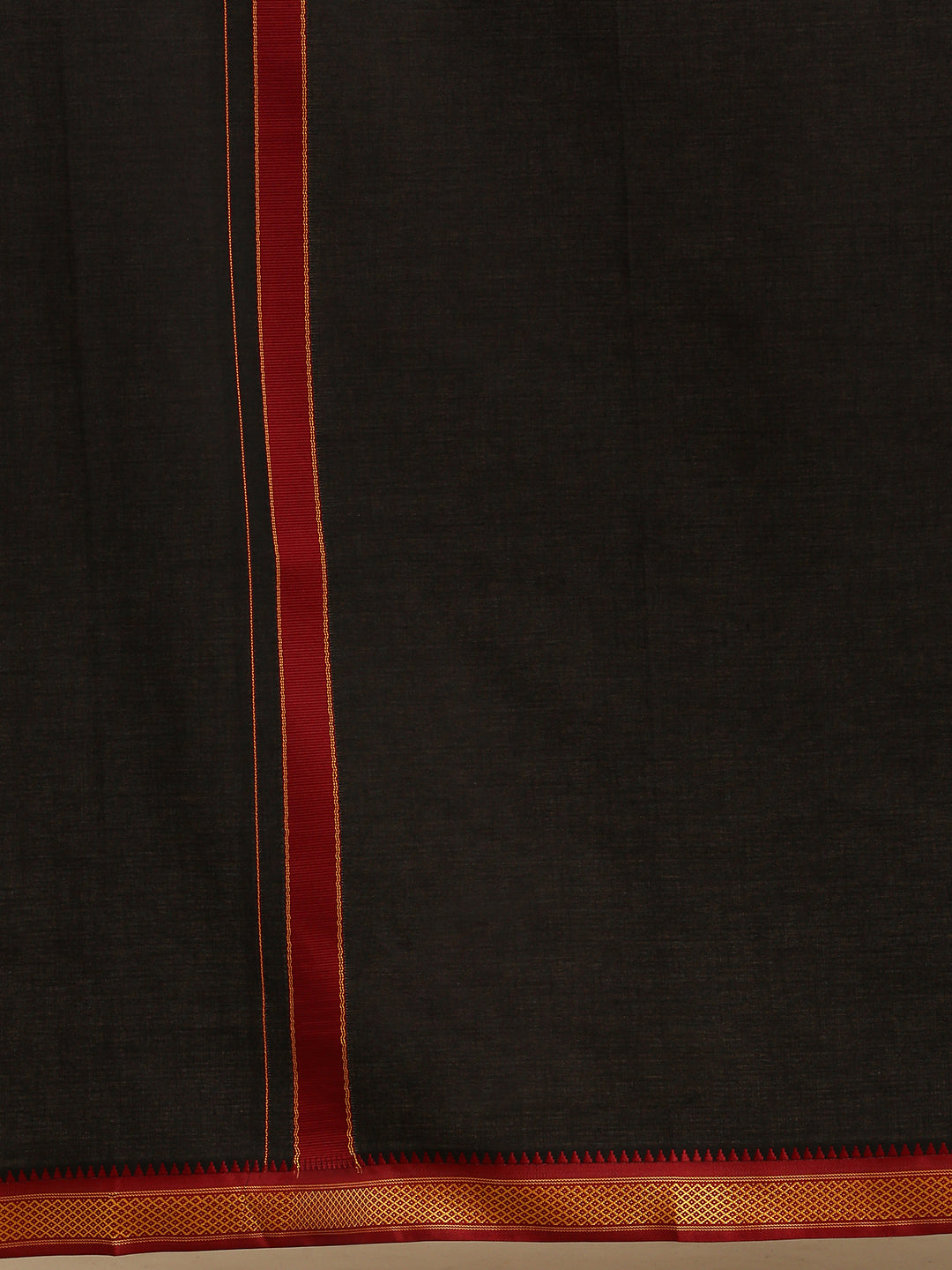 Men 100% Cotton Single Layer Black Dhoti & Towel Set with Mayilkhan Border Brindhavan