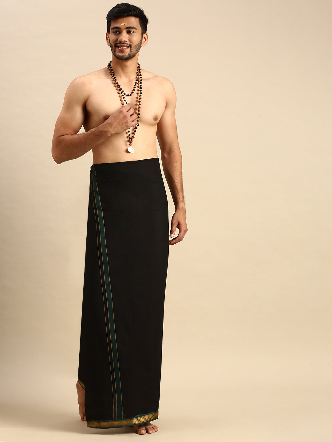Men 100% Cotton Single Layer Black Dhoti with Mayilkhan Border Brindhavan