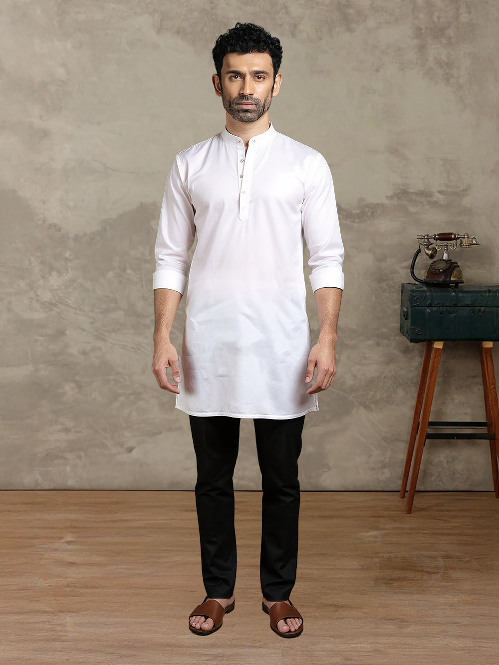 Men Pure Linen Medium Length Kurta White PL M17