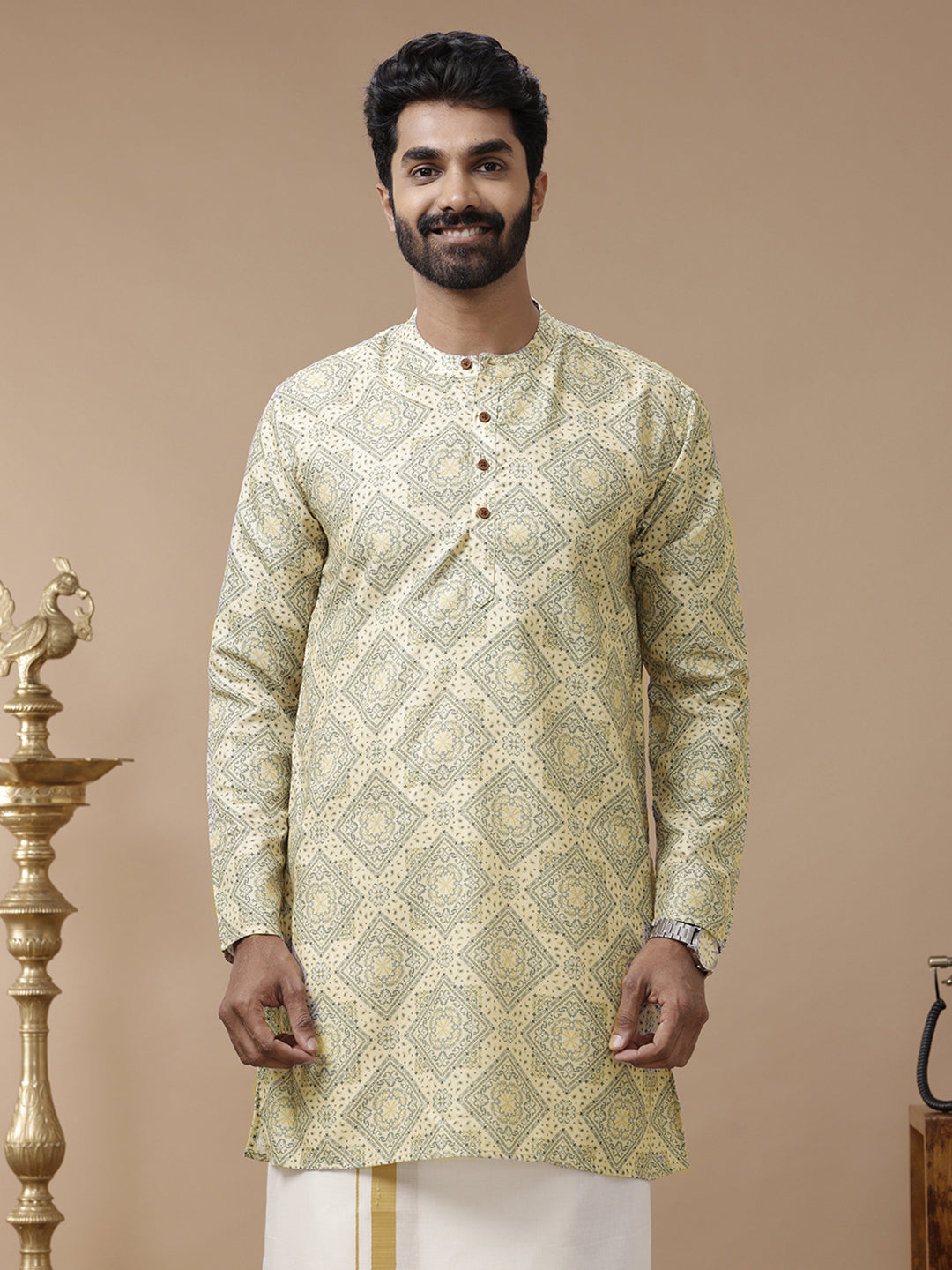 Men Medium Length Pocket Kurta Yellow