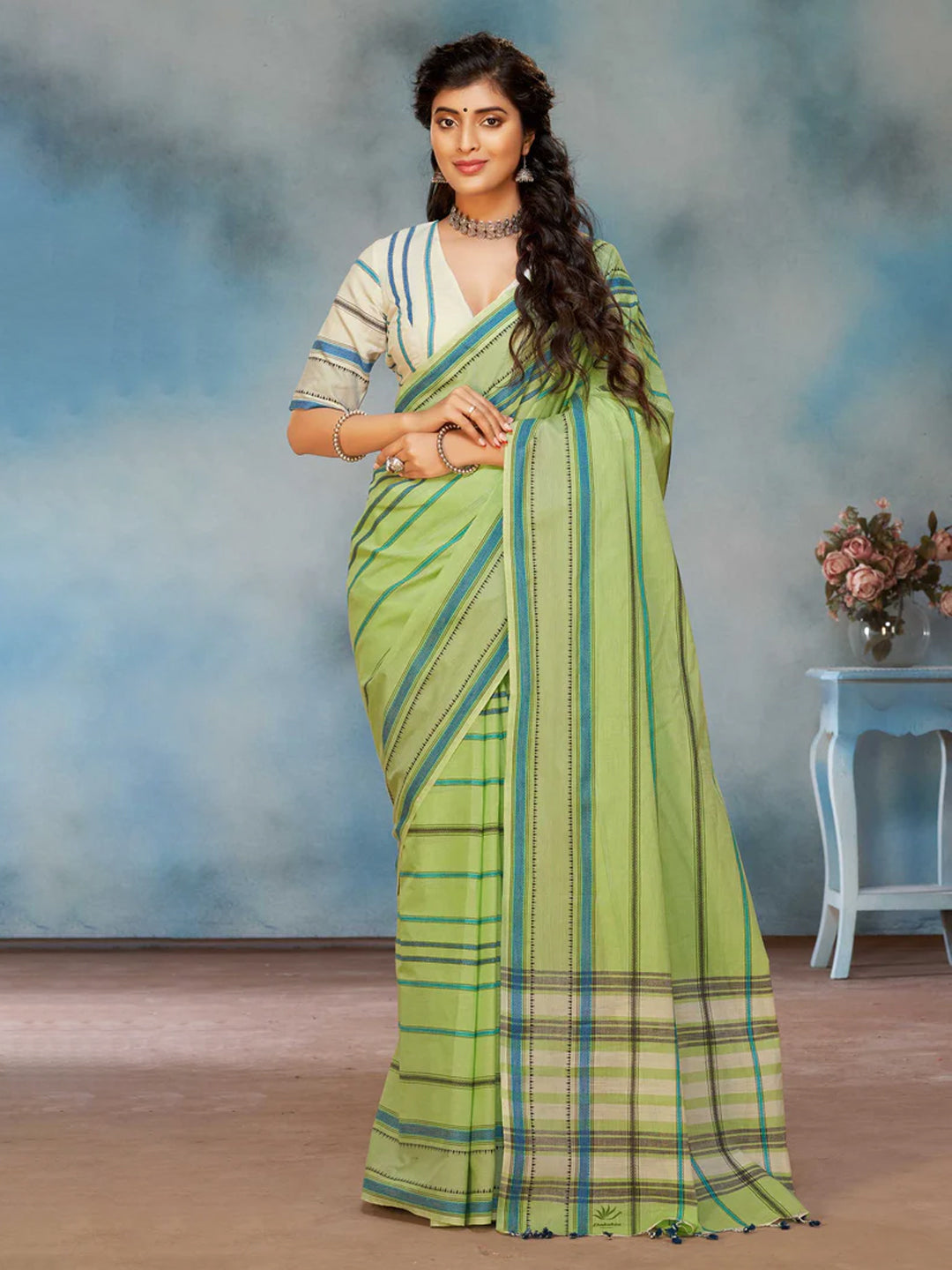 Womens Elegant Semi Cotton Green With Blue Cotton Weaving Saree SCS50