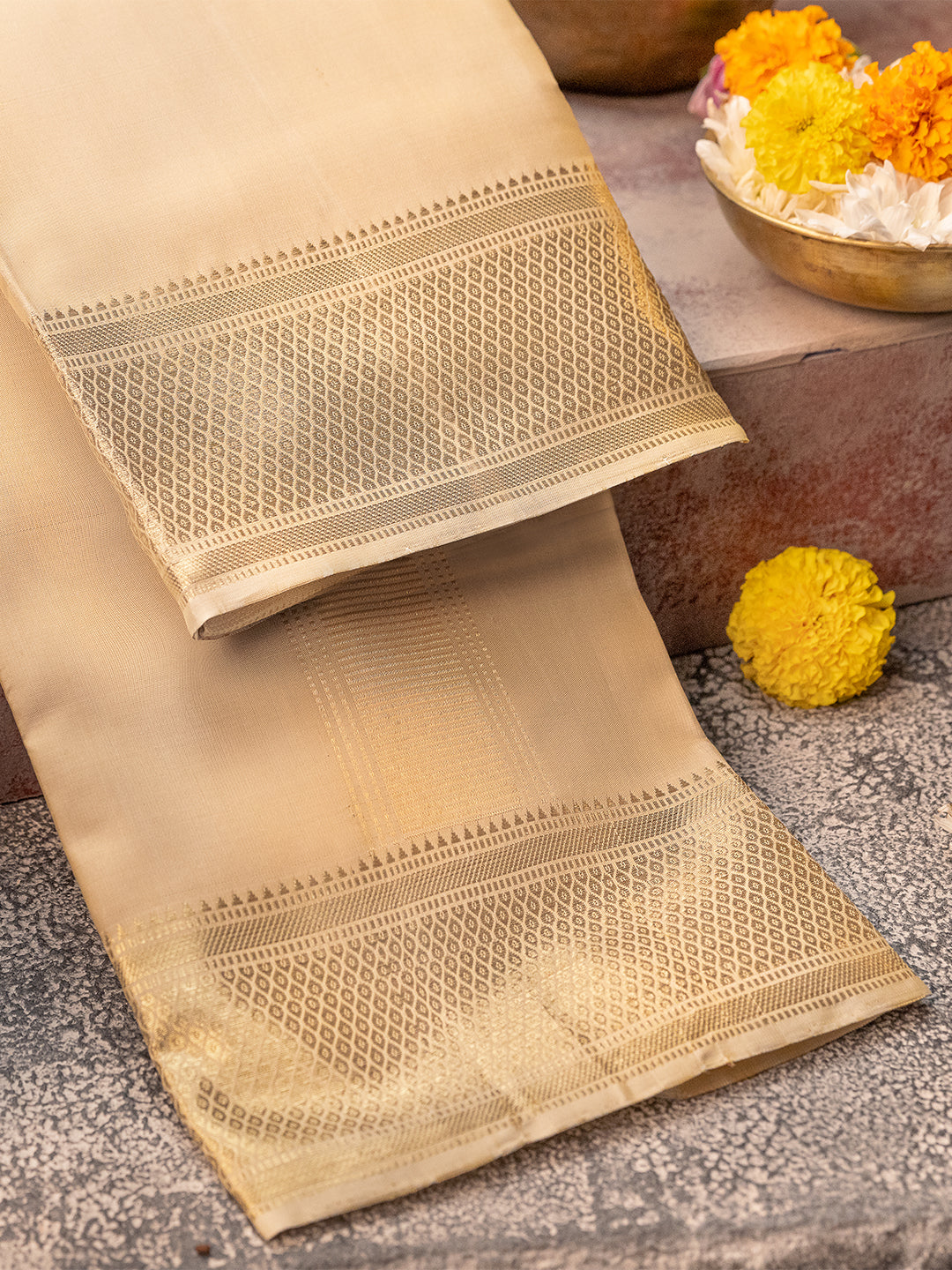 Premium Pure Silk Gold 4" Jari Border Plain Dhoti - Kalasam