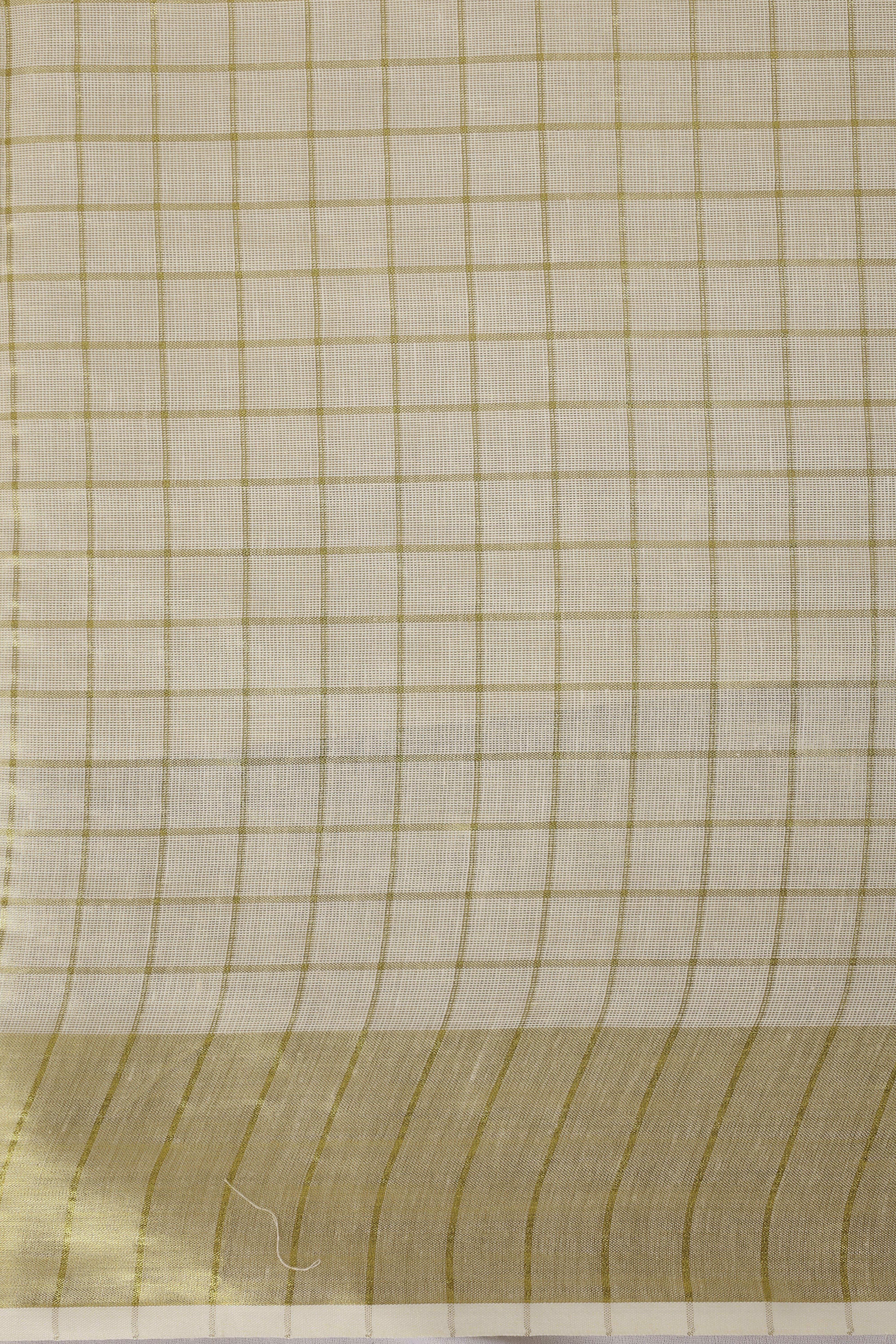 Women Tissue Kerala Saree with Gold Jari KLS60