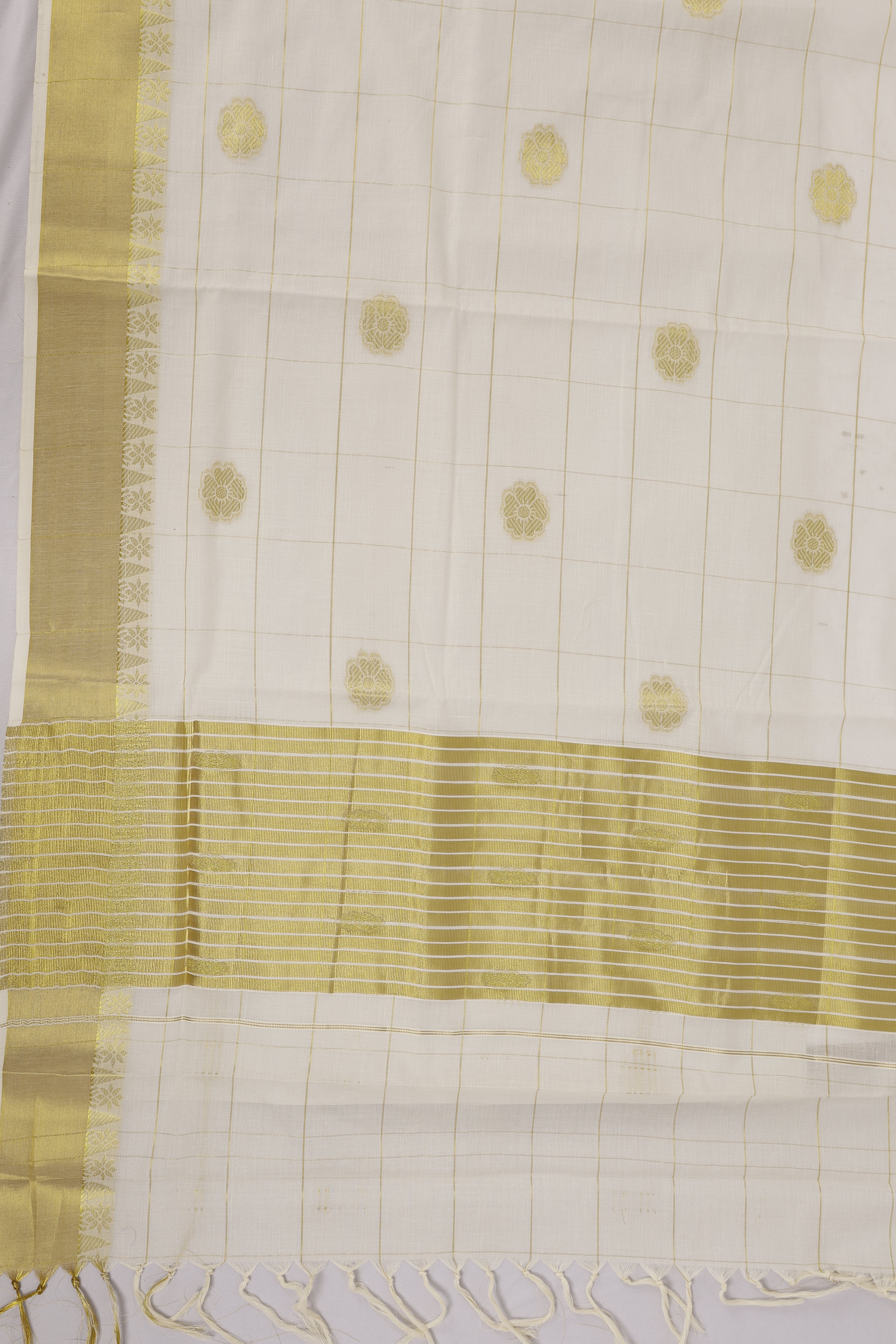 Women Kora Cotton Cream Kerala Saree with Gold Jari KLS42