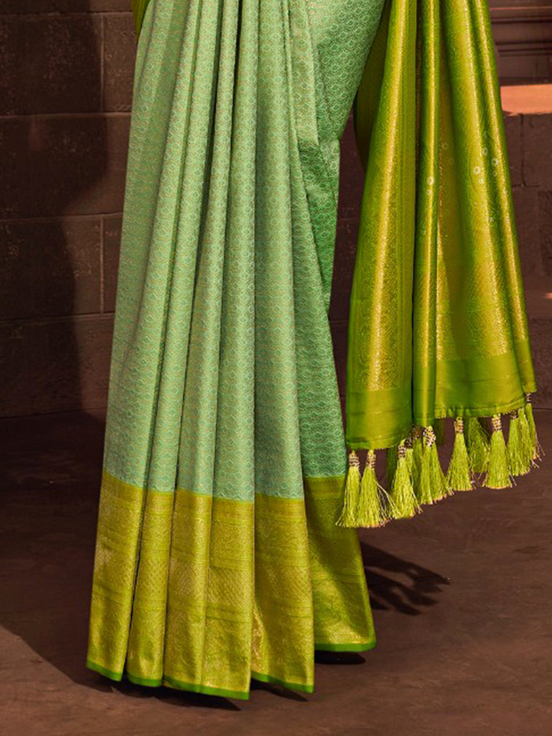 Womens Semi Silk Saree Green SS201