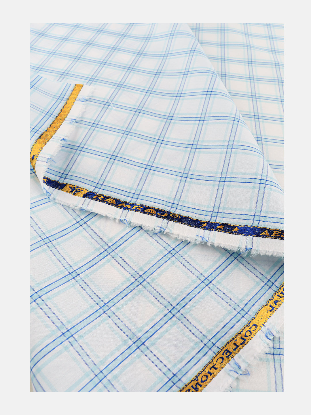 Men Cotton Rich Checked White with Blue Shirt Fabric High Style