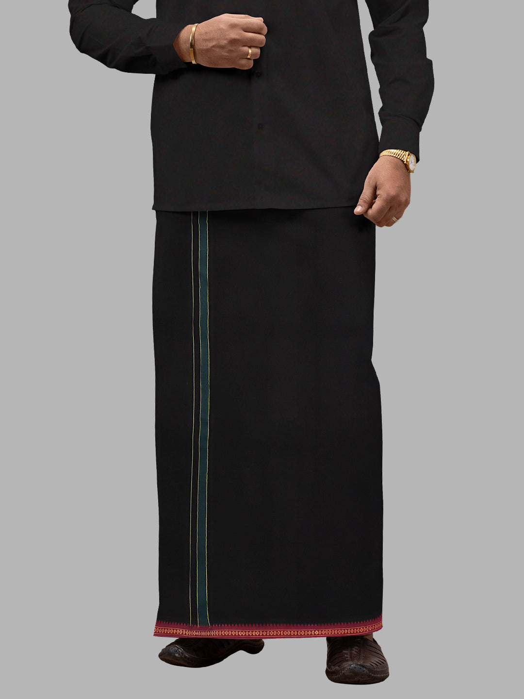 Men Cotton Blend Single Layer Black Dhoti with Mayilkhan Border Slokam (4 Way Dhoti )