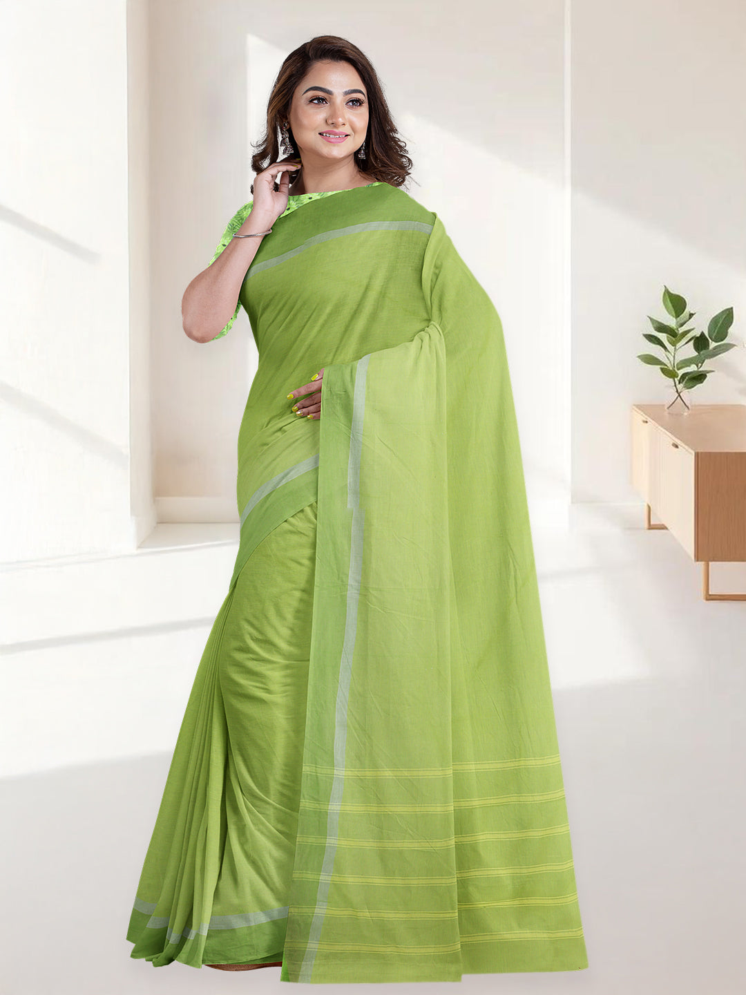 Women Parrot Green Pure Cotton Saree PCS197