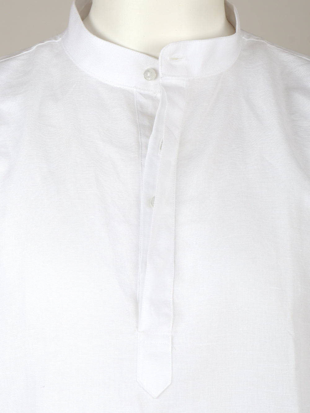 Men Pure Linen Medium Length Kurta White PL M17