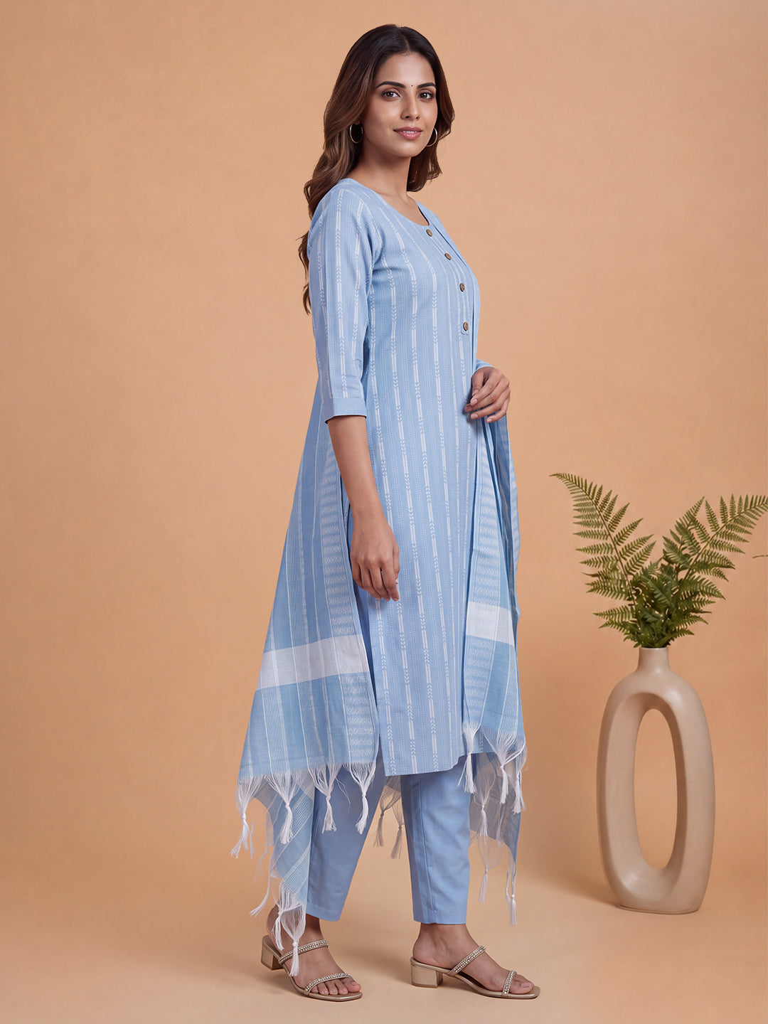 Women Embroidered Sky Blue Kurti Set EKS150
