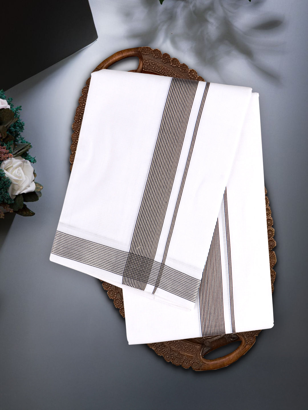 Men Premium Cotton Fancy Jari Border Handloom Dhoti HLM34