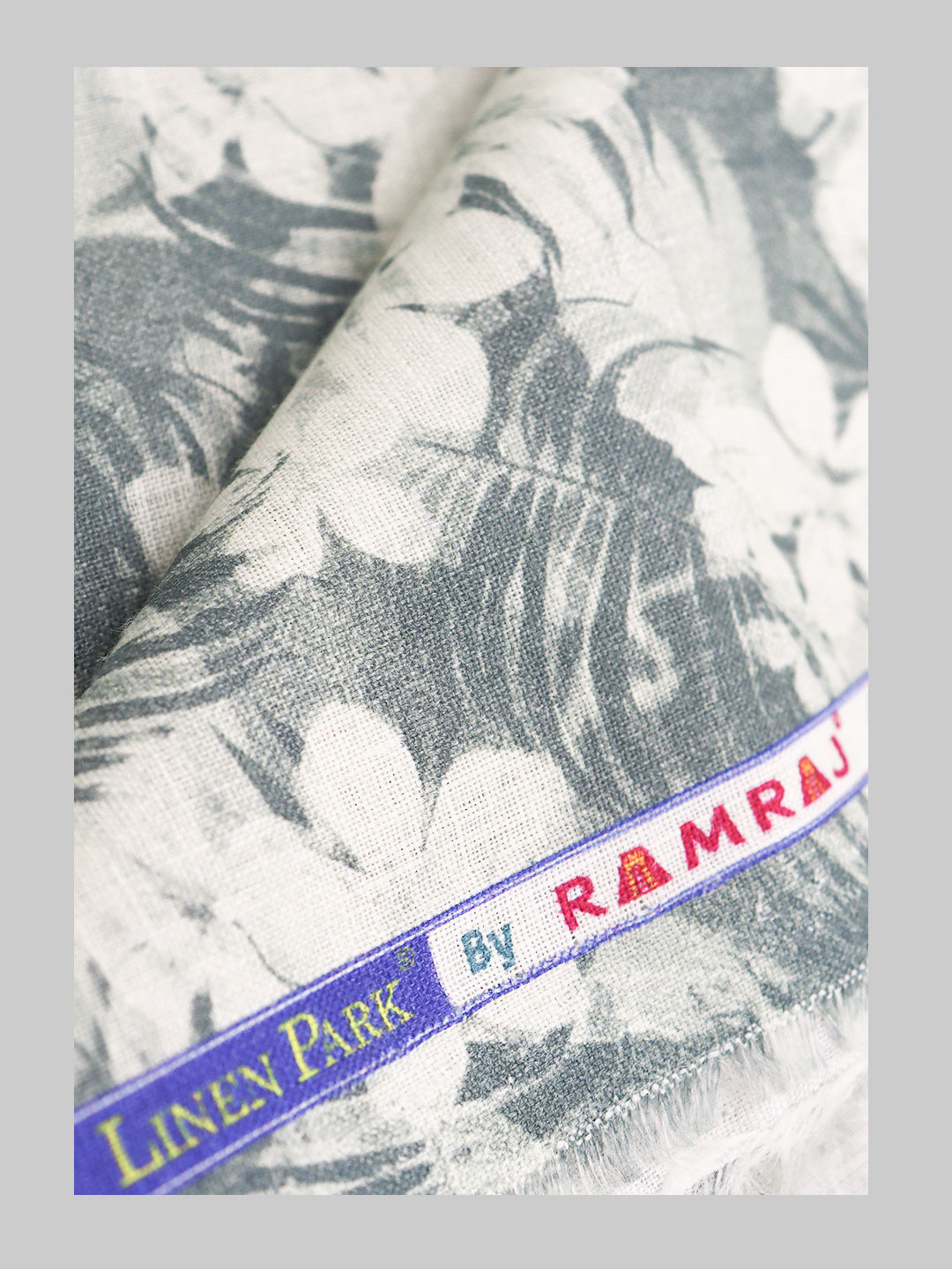 100% European Linen Dark Green Printed Shirt Fabric Fortuner