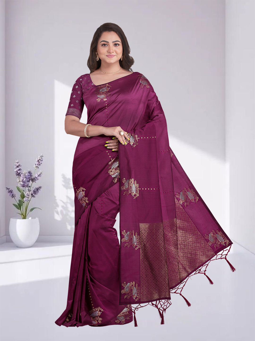 Women Majenta Semi Silk Saree SS349