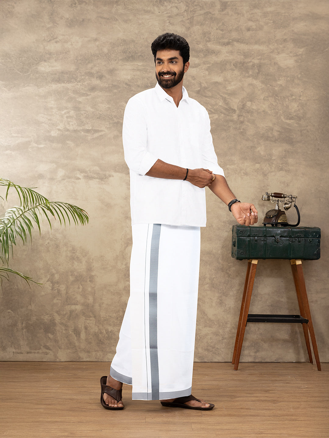 Men 100% Cotton Single Layer White Dhoti with Big Border YS01