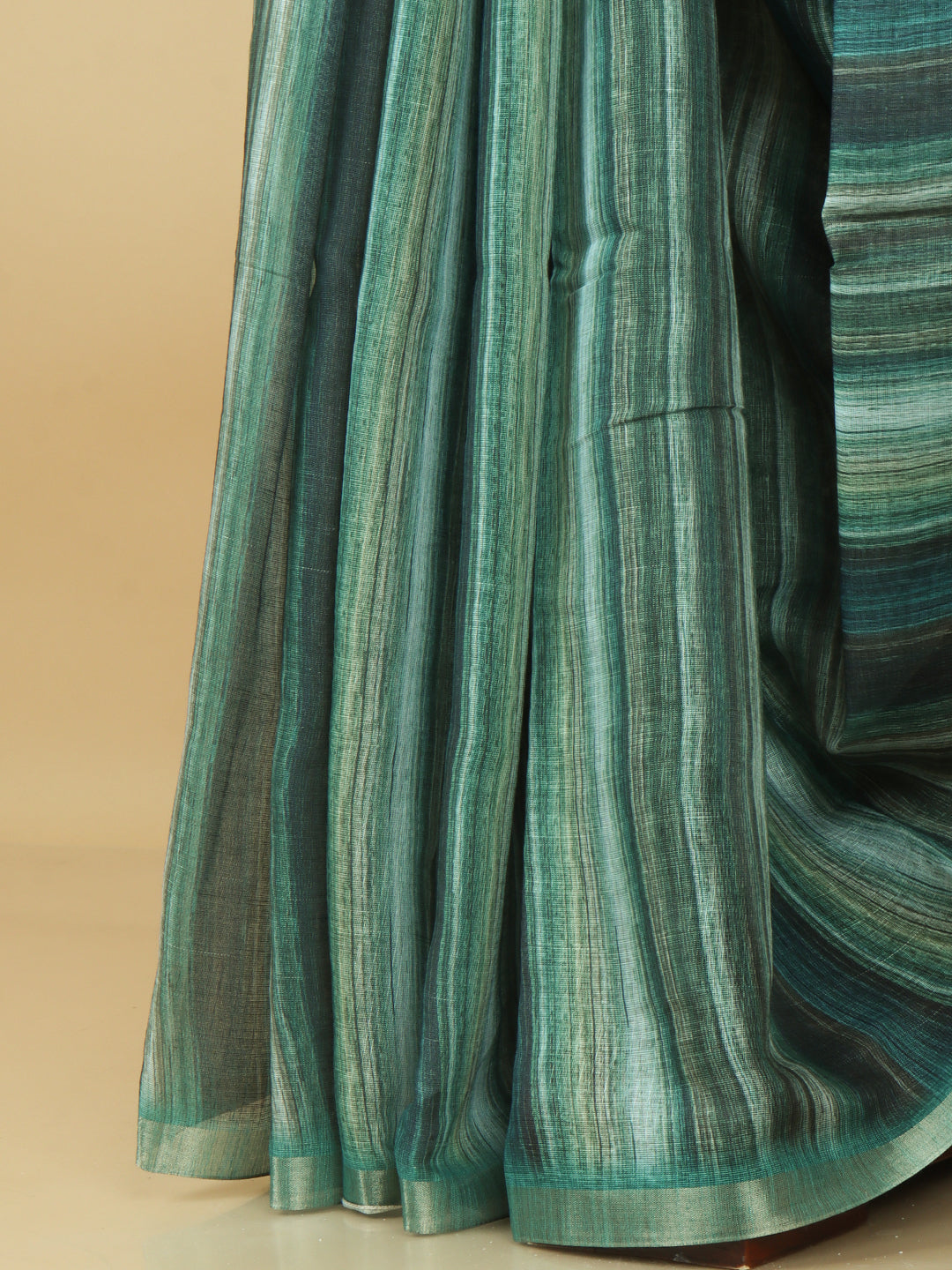 Women Green Semi Linen Saree SL220