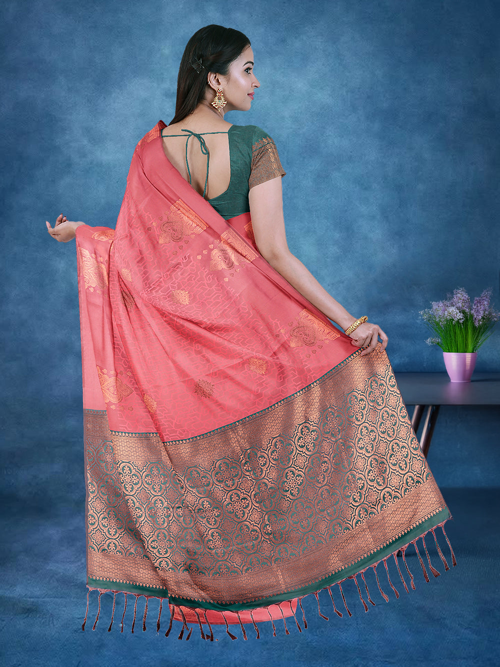 Women Pink Soft Silk Saree SD04