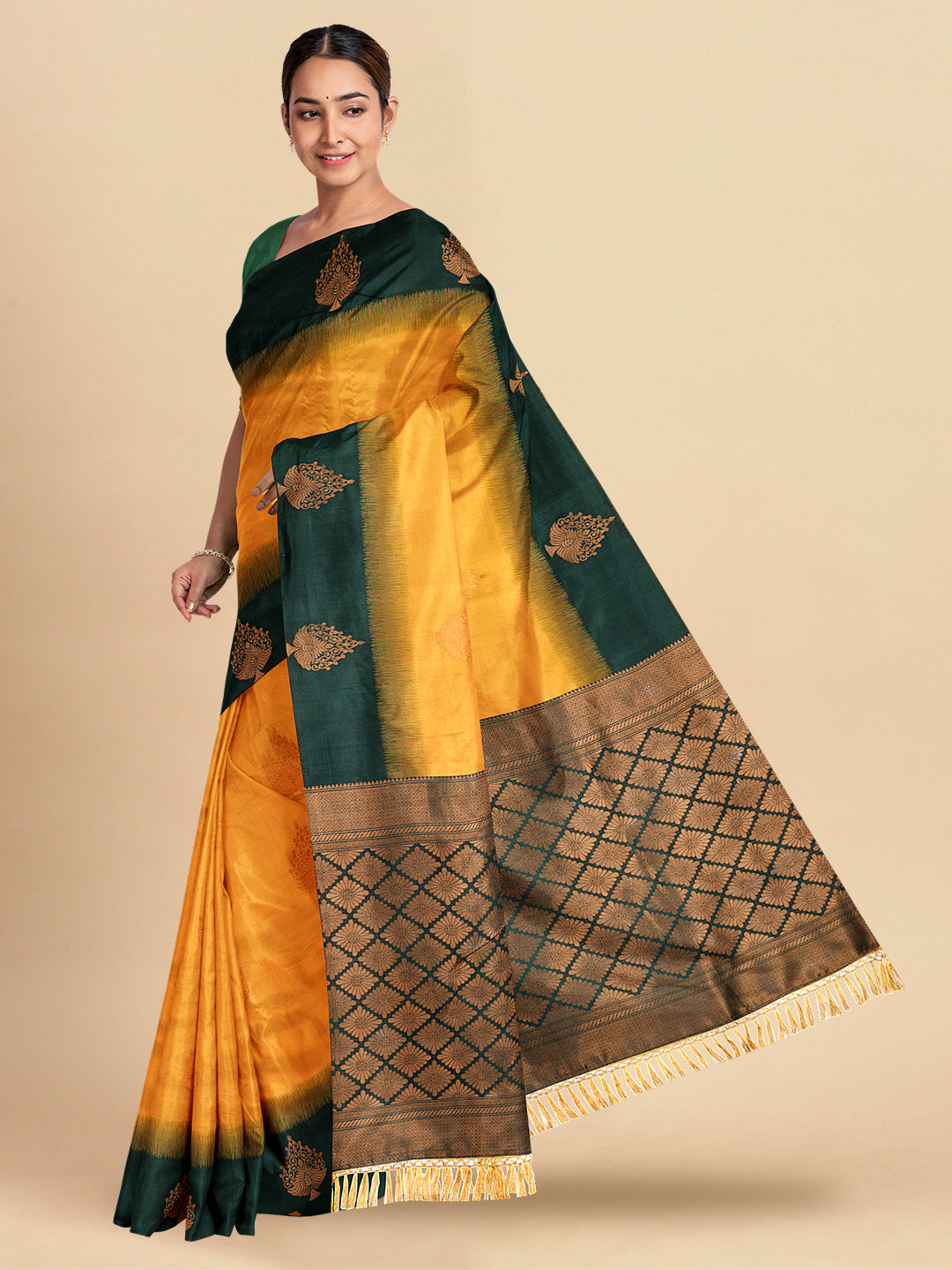 Women Yellow with Green Stylish Art Silk Fancy Jari Border Saree SS111