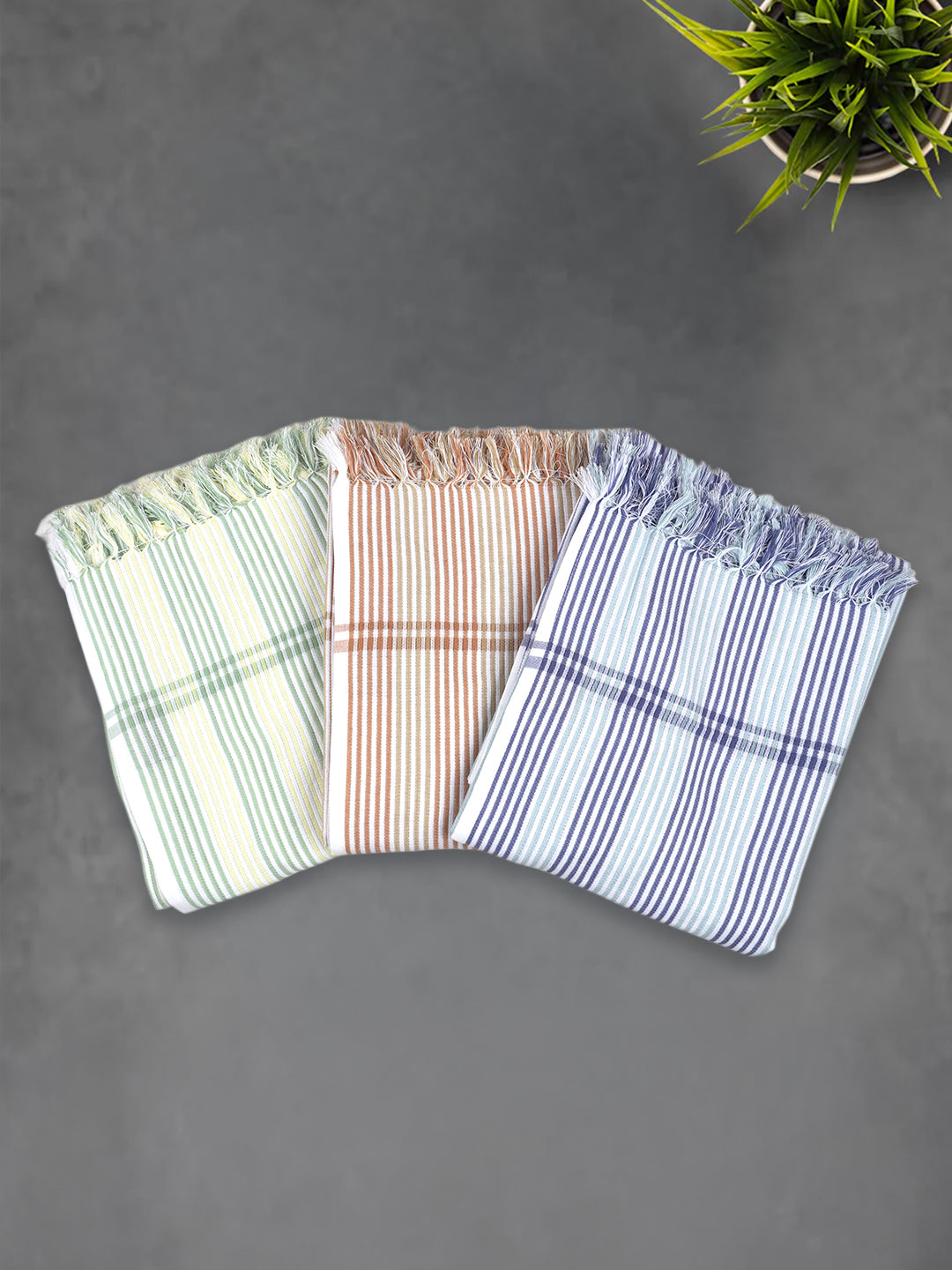 100% Cotton Stripes Designed Signature Bath Towel Pack of 2 1150