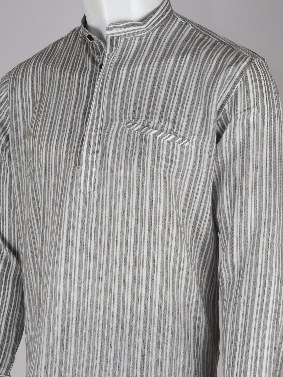 Men Cotton Short Length Striped Pocket Kurta White Grey RJ28