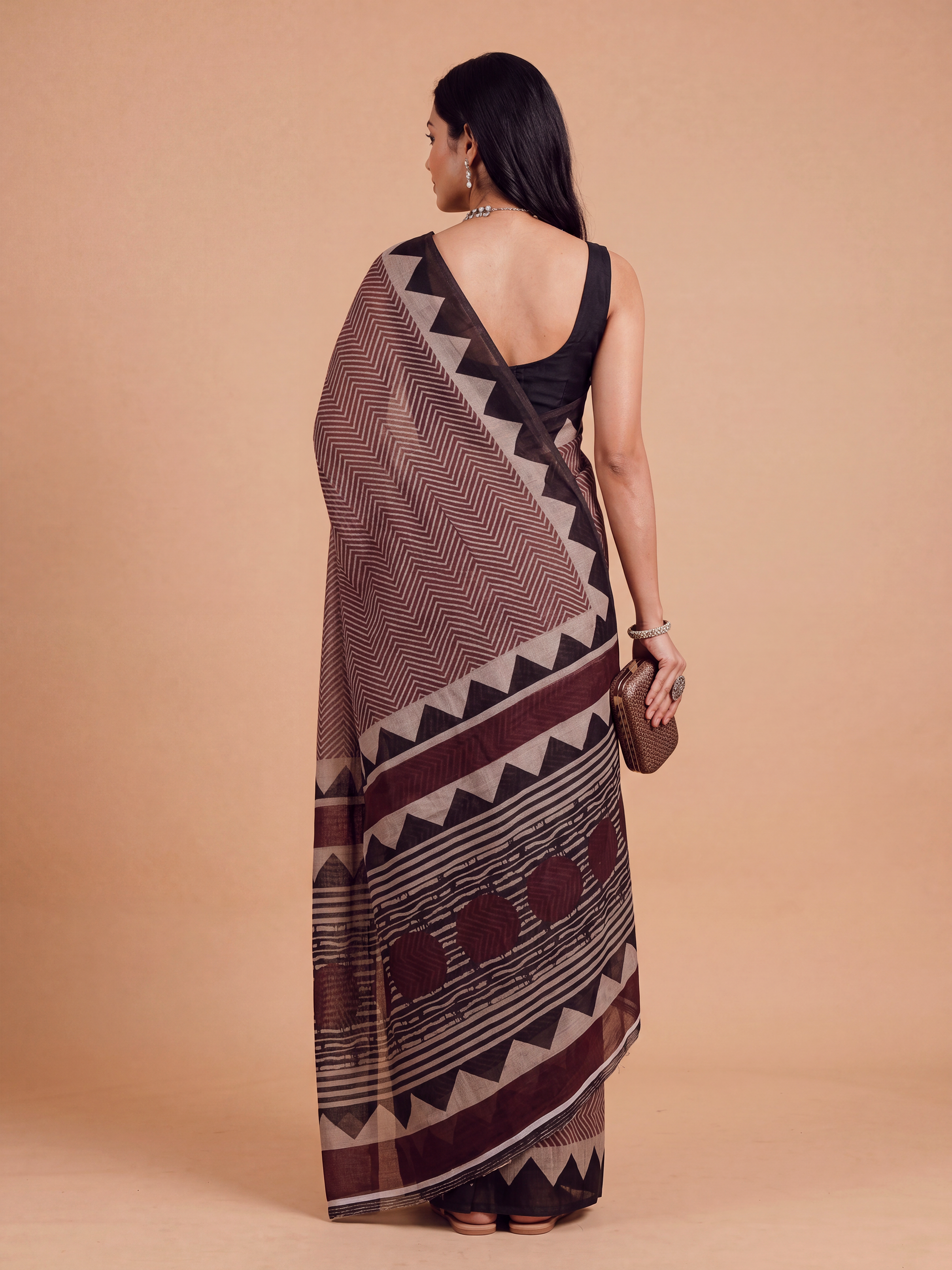 Women Linen Printed Black with Brown Saree SL259