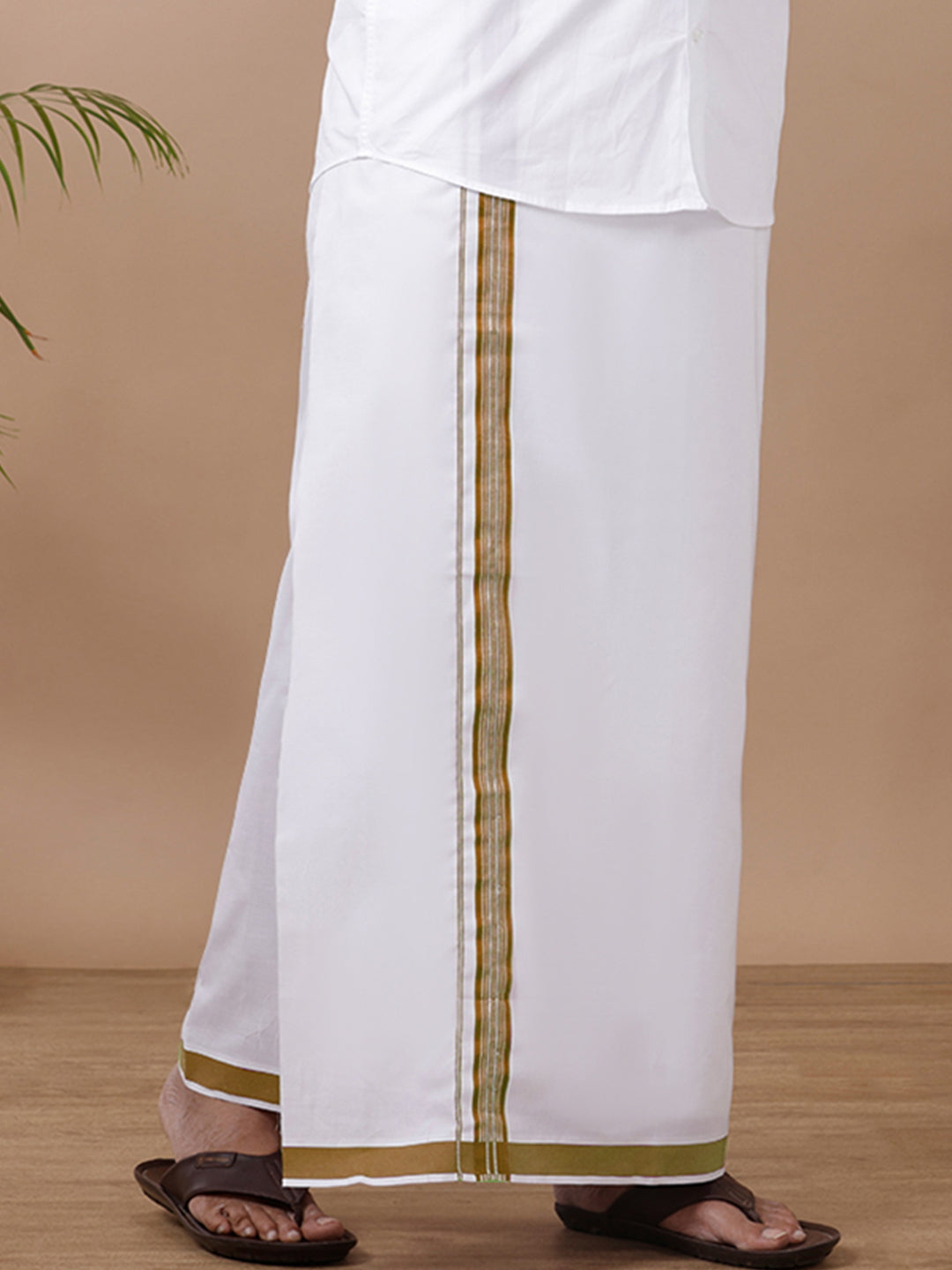 Men Silver Fancy Border Single Dhoti WSF02