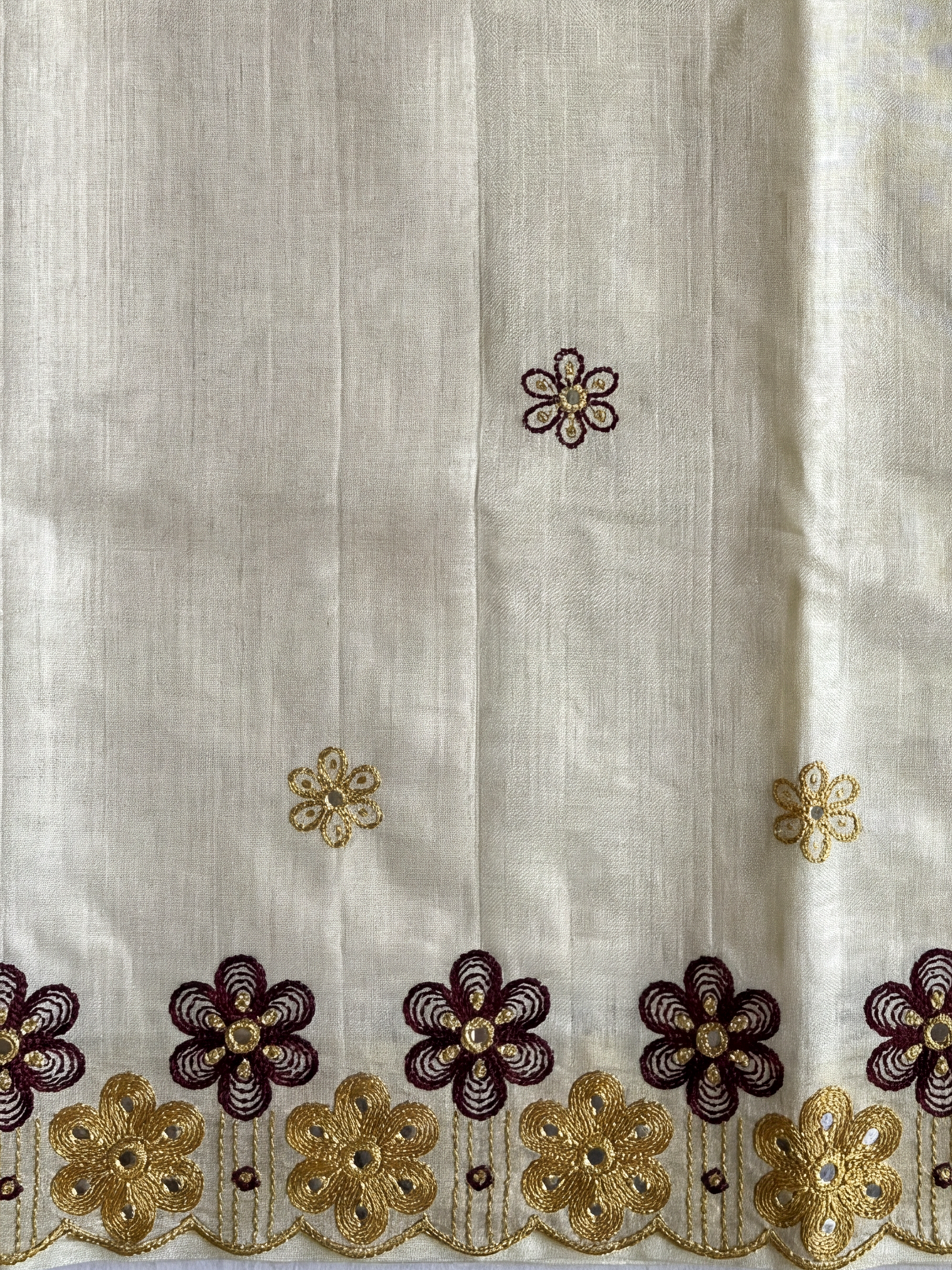 Women Tissue Cream Embroidered Kerala Saree KLS12