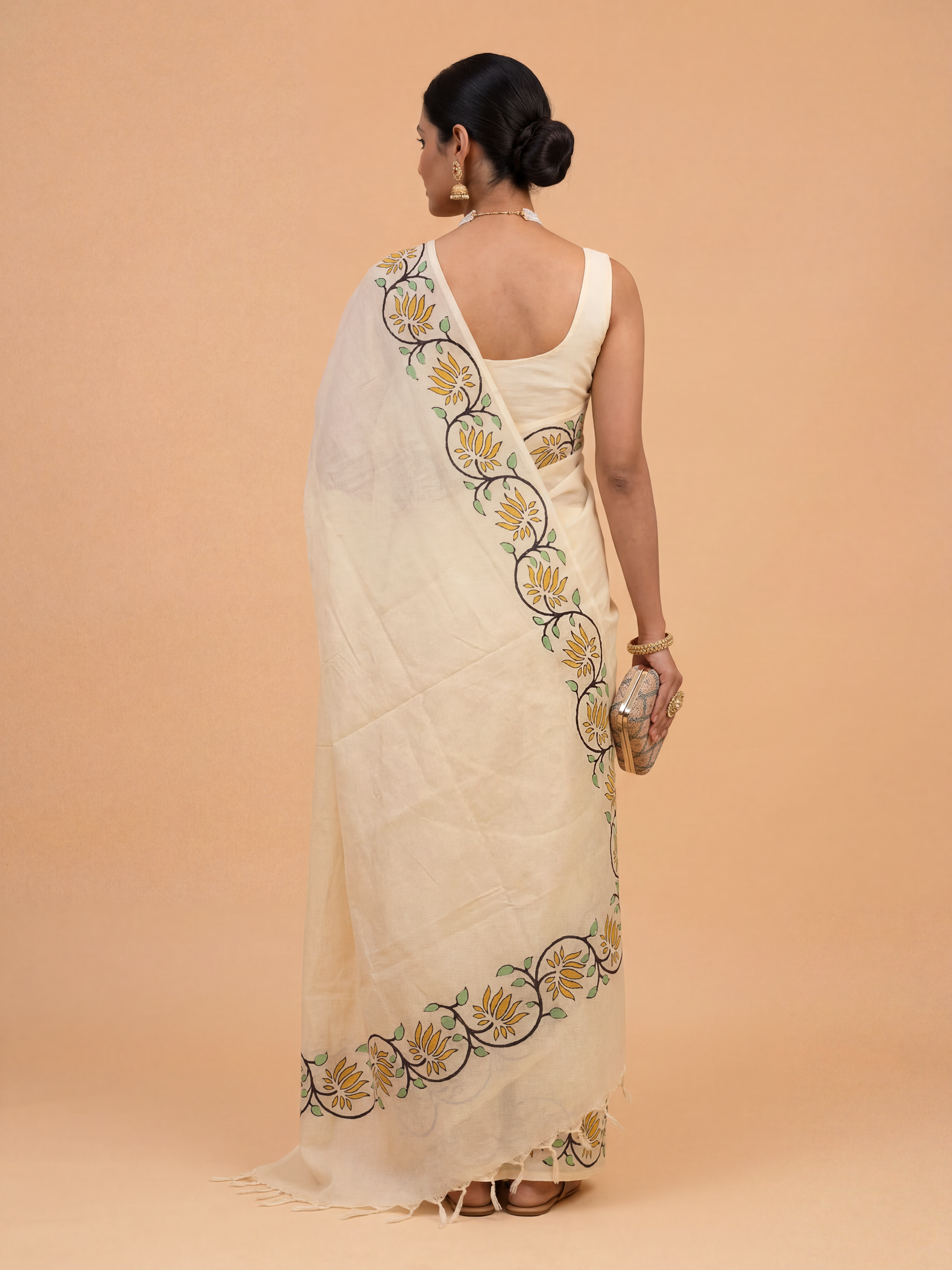 Women Pure Cotton Printed Off White Saree PCS265