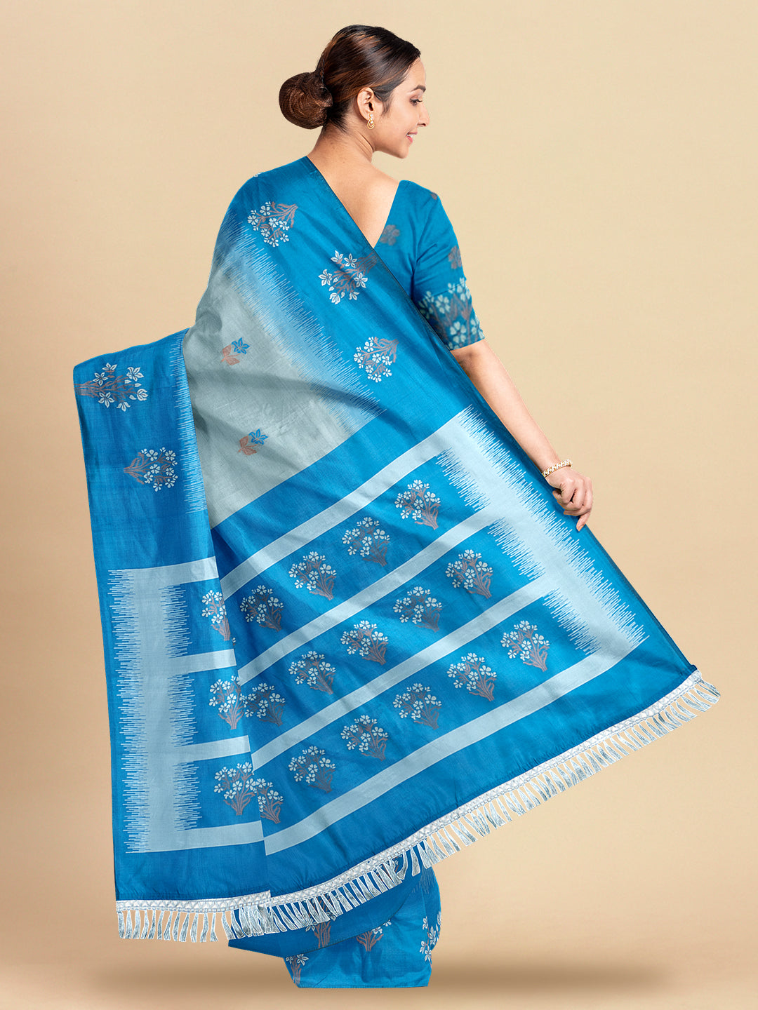 Women Blue with Grey Stylish Art Silk Fancy Jari Border Saree SS106